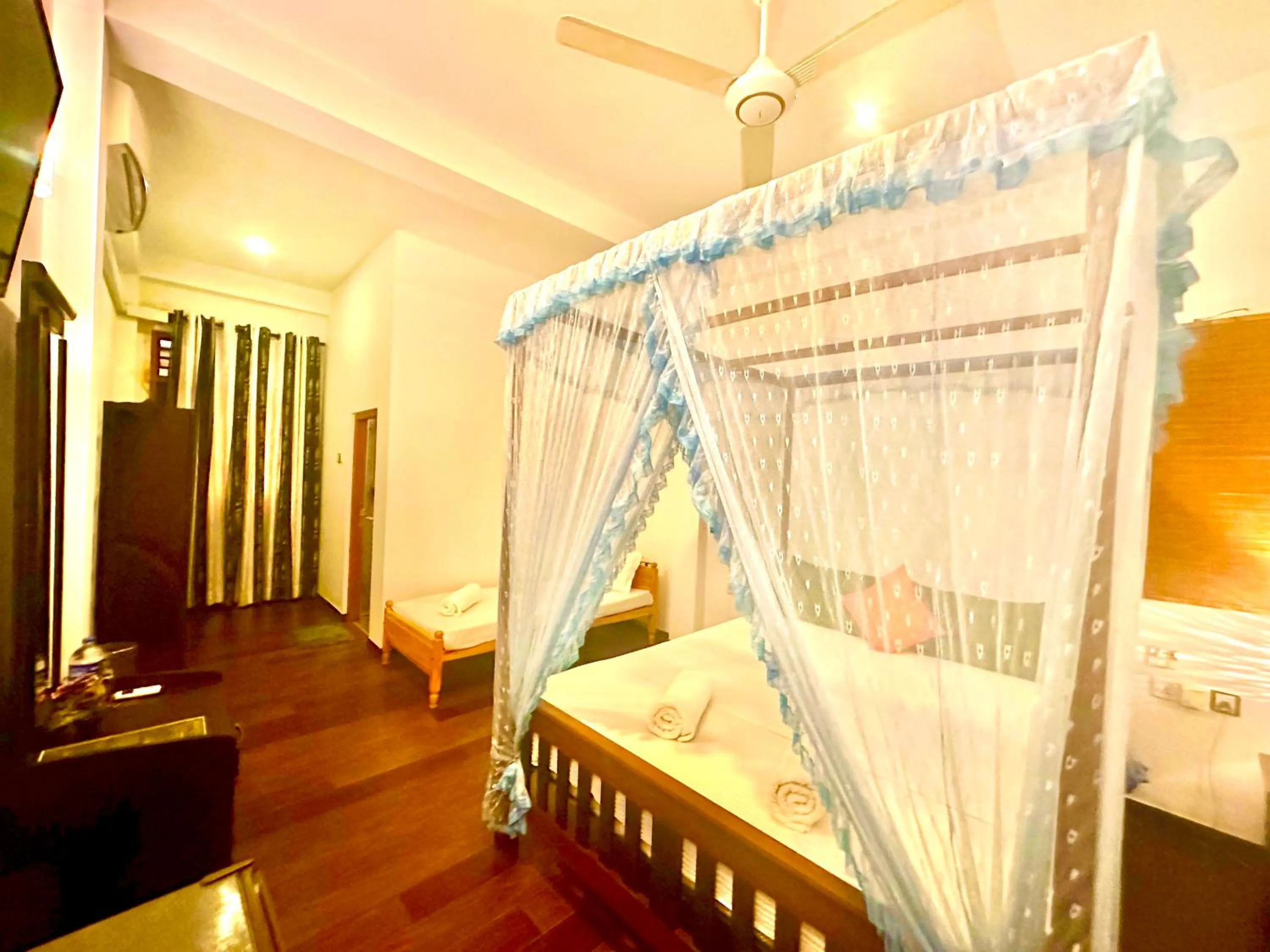 Bed in St CLAIRE'S GREEN Negombo Hotel & Hostels