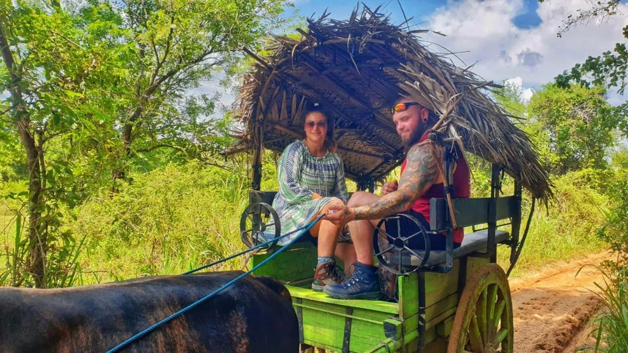 St CLAIRE'S GREEN Negombo Hotel & Hostels