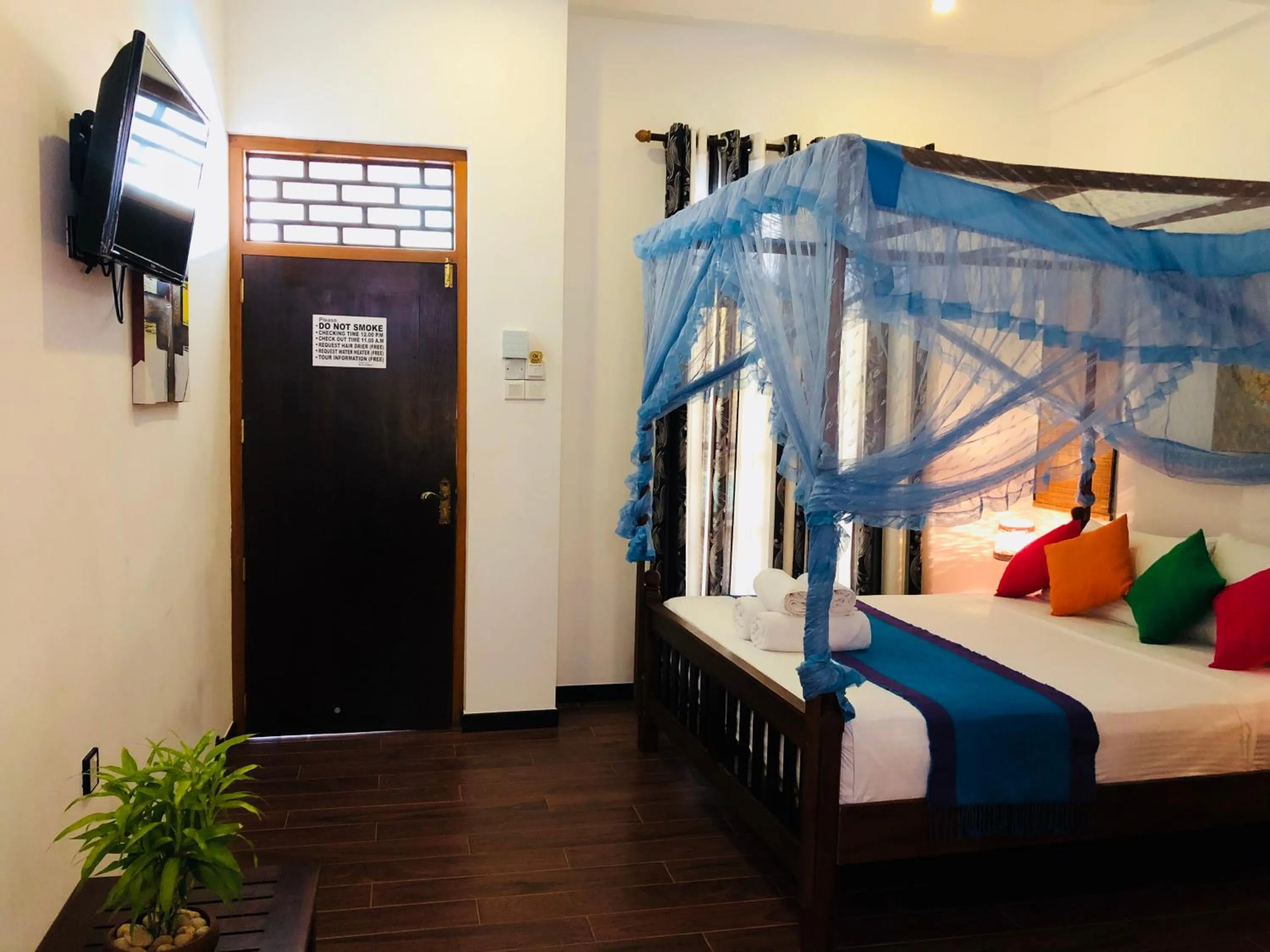Bedroom, Bed in St CLAIRE'S GREEN Negombo Hotel & Hostels
