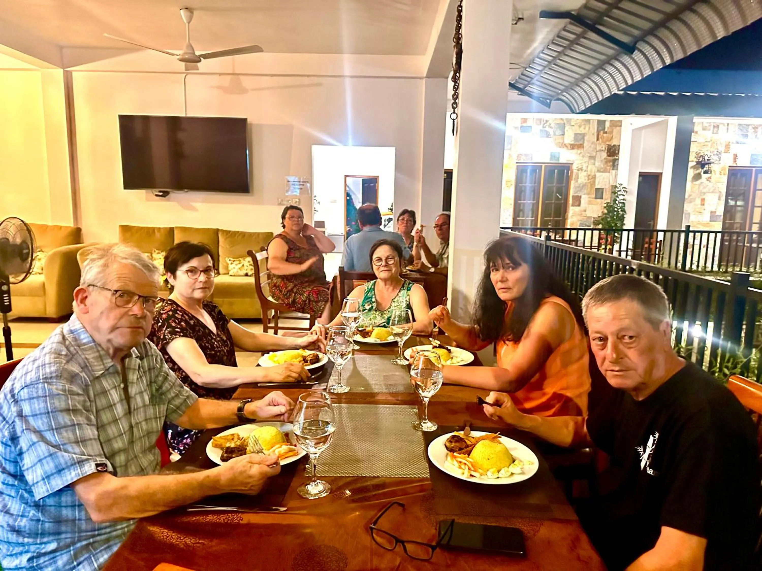 St CLAIRE'S GREEN Negombo Hotel & Hostels