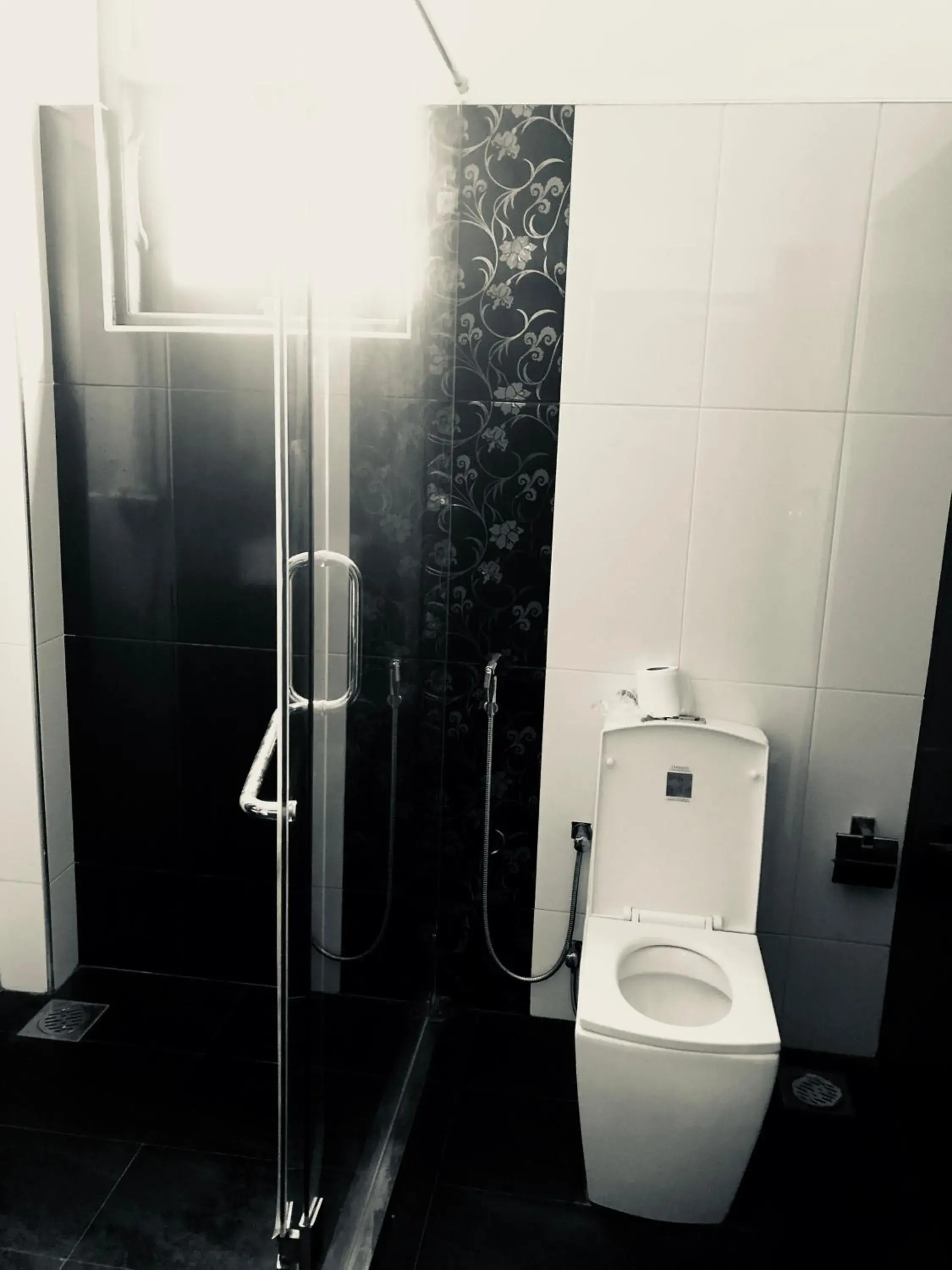 Family Room with Private External Bathroom - single occupancy in St CLAIRE'S GREEN Negombo Hotel & Hostels Family Room with Private External Bathroom - single occupancy in St CLAIRE'S GREEN Negombo Hotel & Hostels