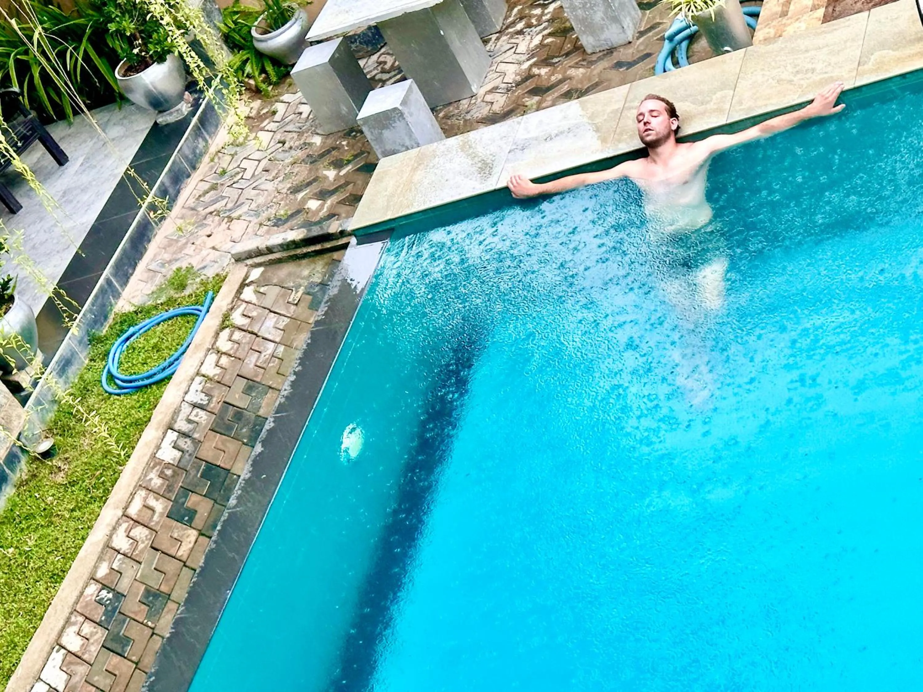 St CLAIRE'S GREEN Negombo Hotel & Hostels