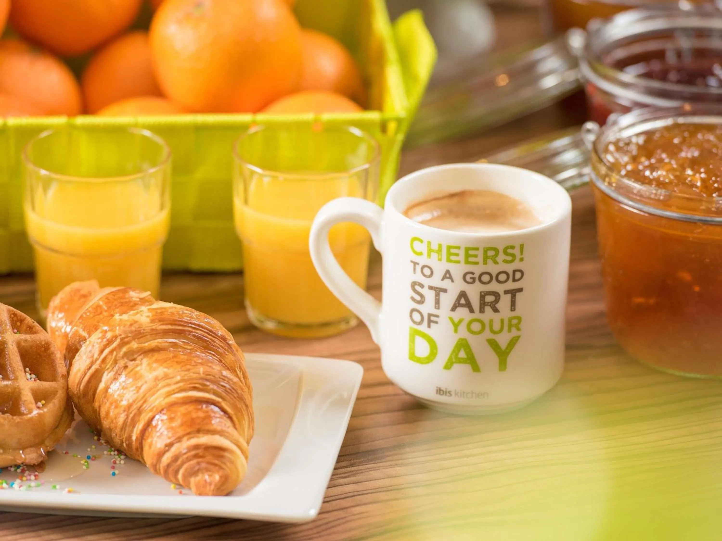 Breakfast in ibis Styles Rouen Val De Reuil