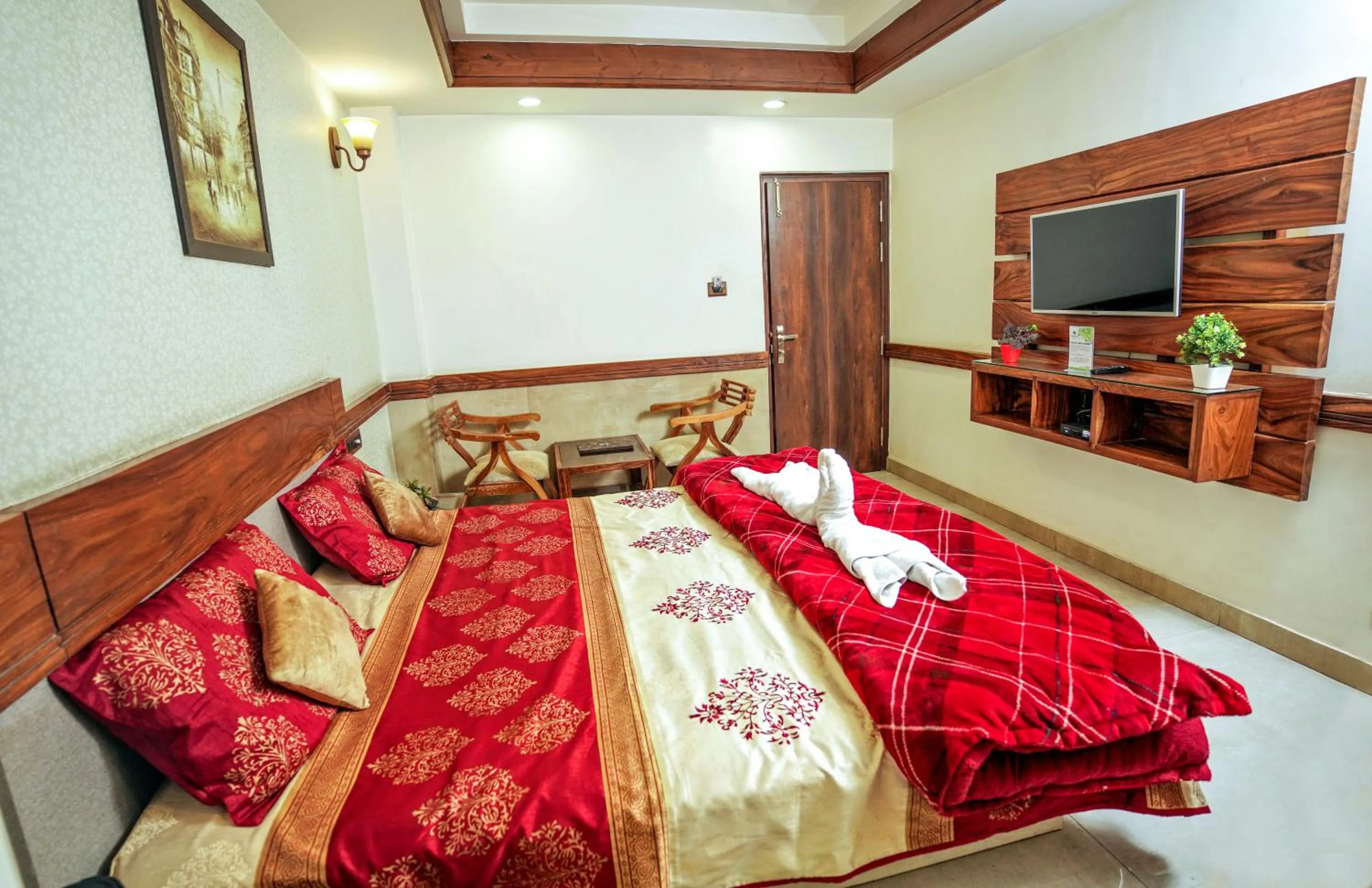 Bed in Mayur Hotel Bar And Restaurant