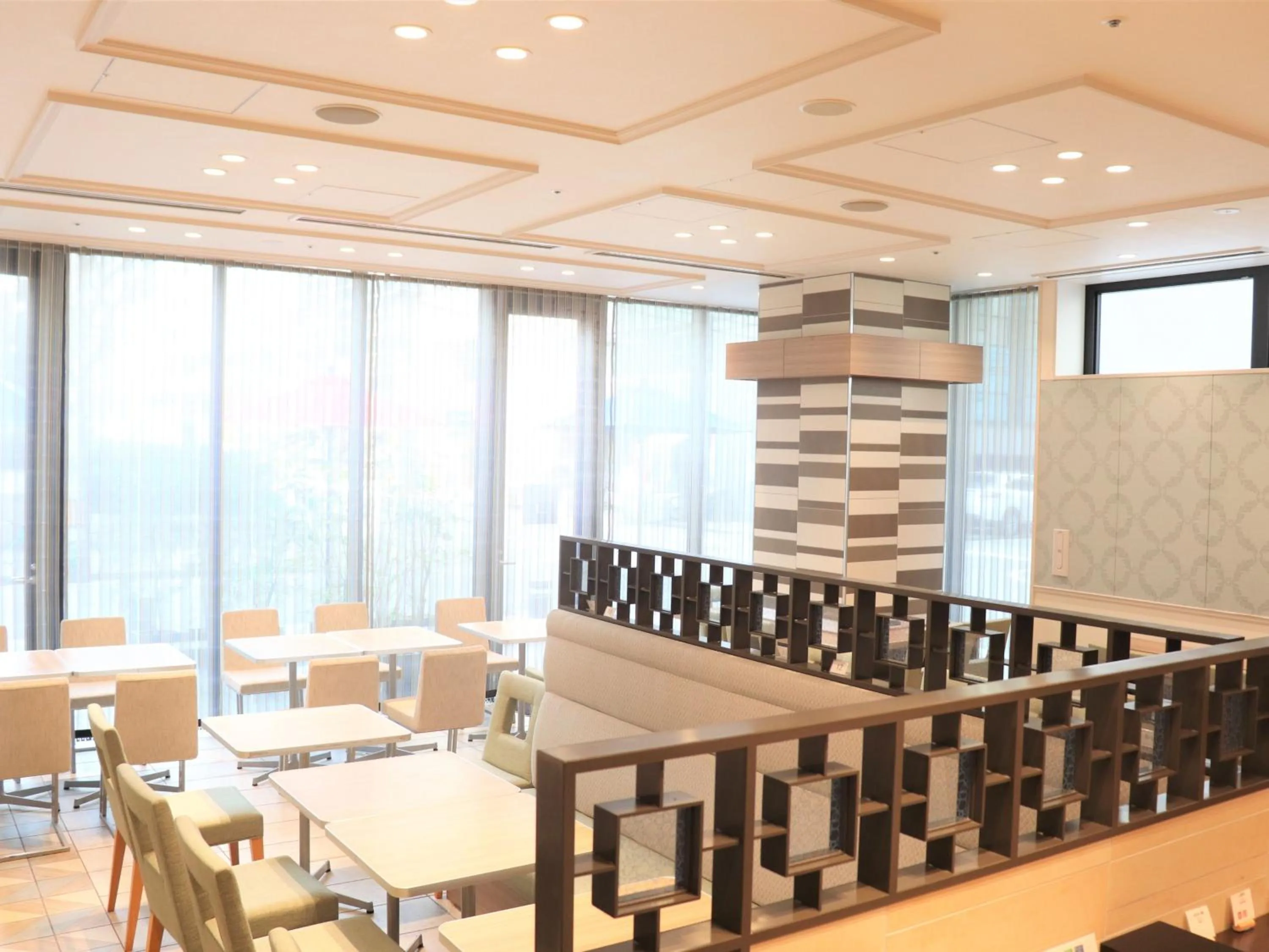 Restaurant/places to eat in Hotel Keihan Yodoyabashi