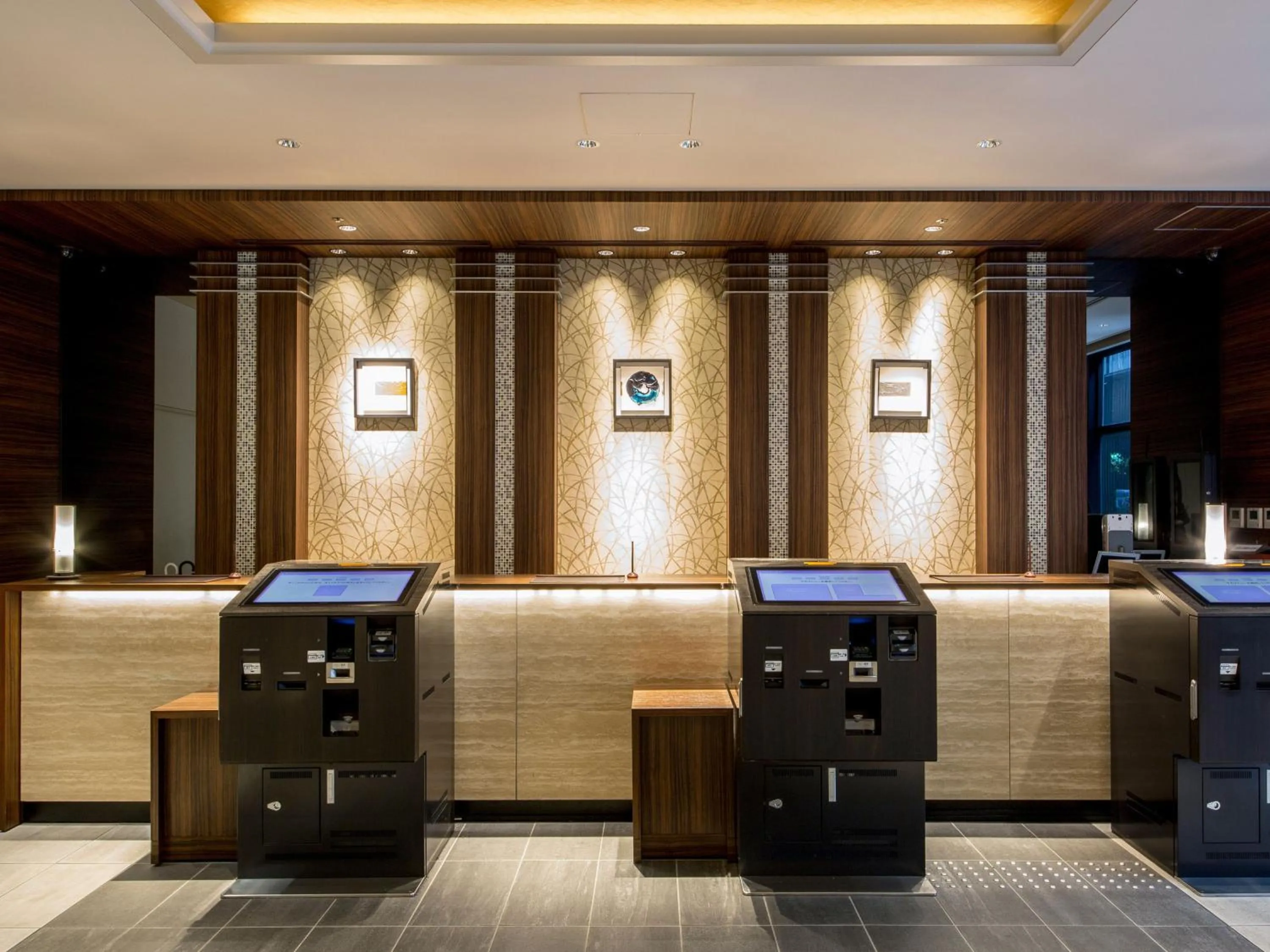 Lobby or reception in Hotel Keihan Yodoyabashi