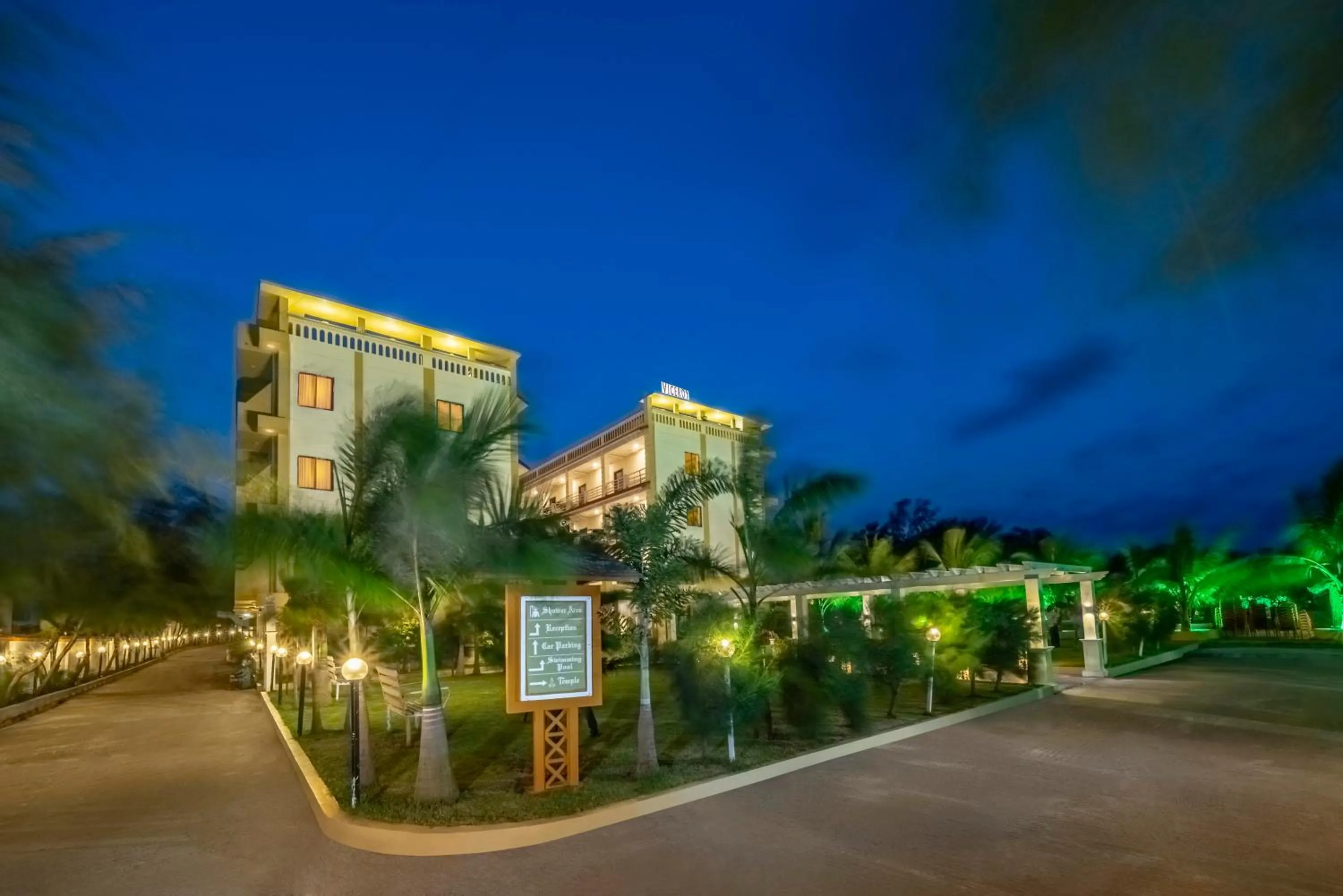 Facade/entrance in Viceroy Beach And Spa Resort