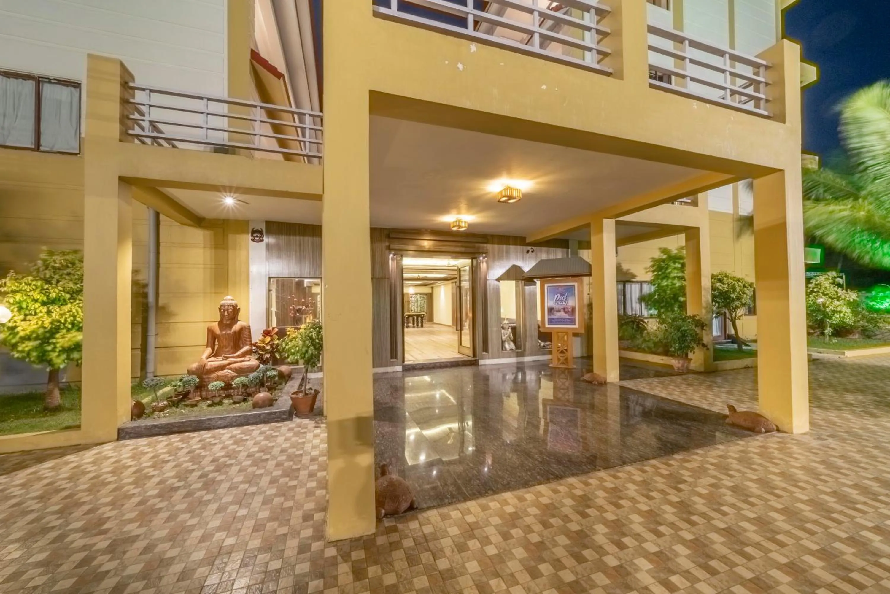 Facade/entrance in Viceroy Beach And Spa Resort