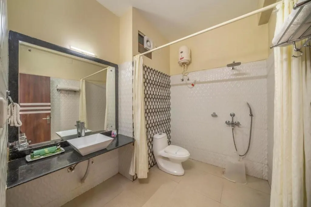 Bathroom in Viceroy Beach And Spa Resort
