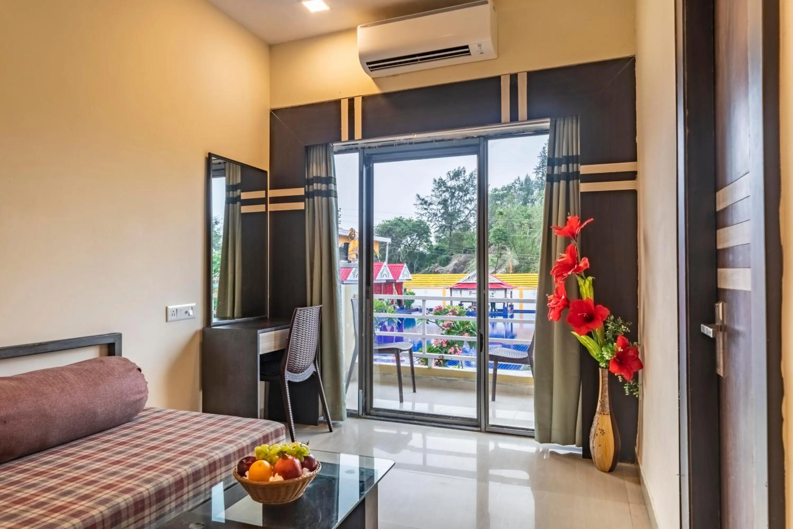 View (from property/room), Bed in Viceroy Beach And Spa Resort