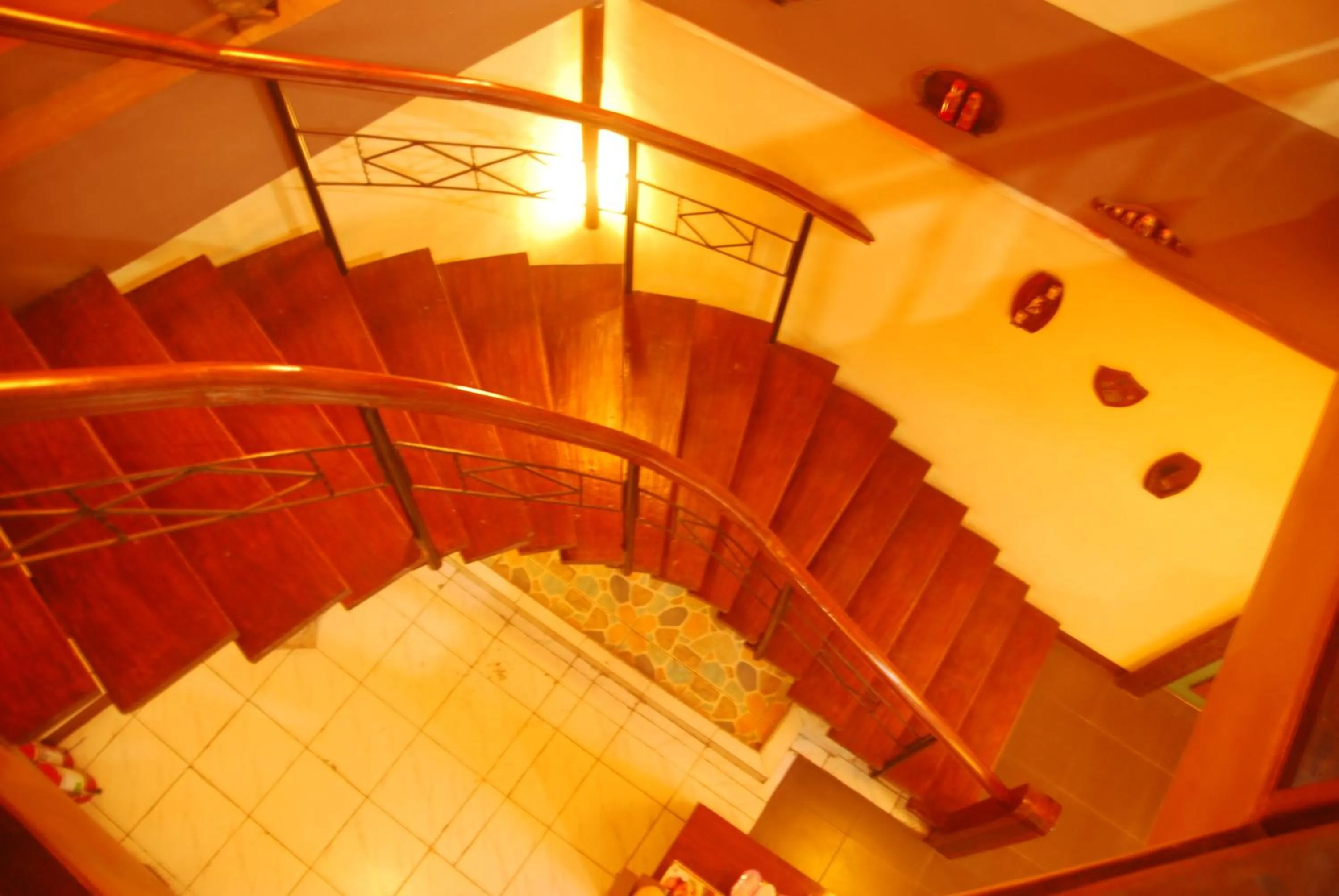 Centro Mactan Suites