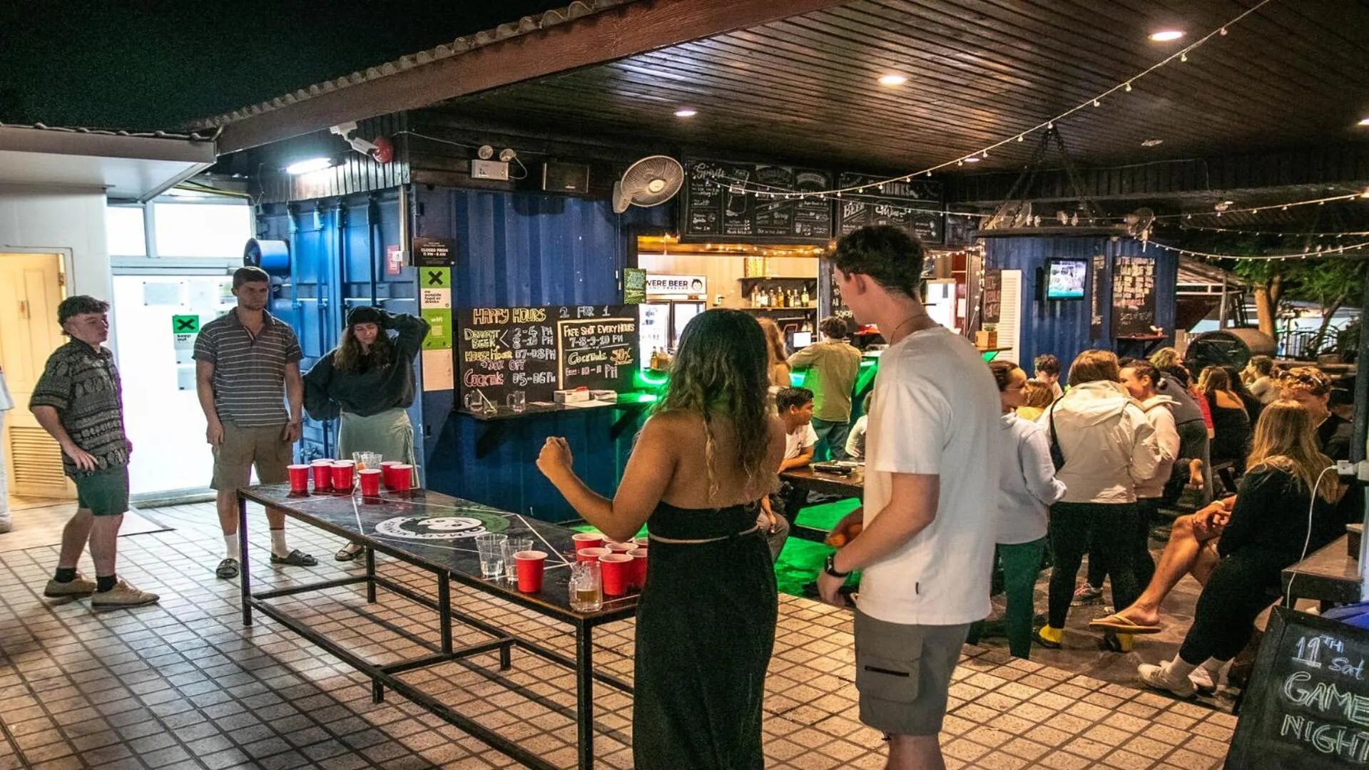 Lounge or bar in Mad Monkey Luang Prabang