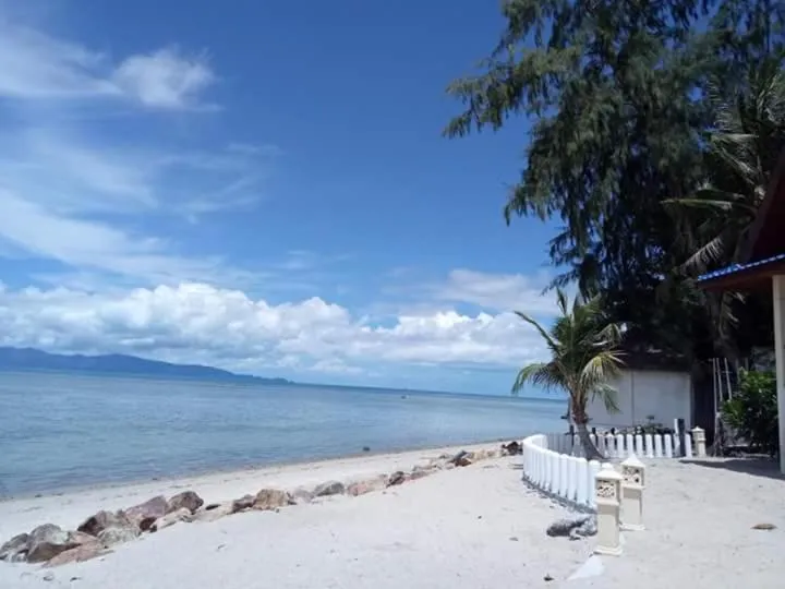 Beach in Tropicana Khophagan Resort Hotel