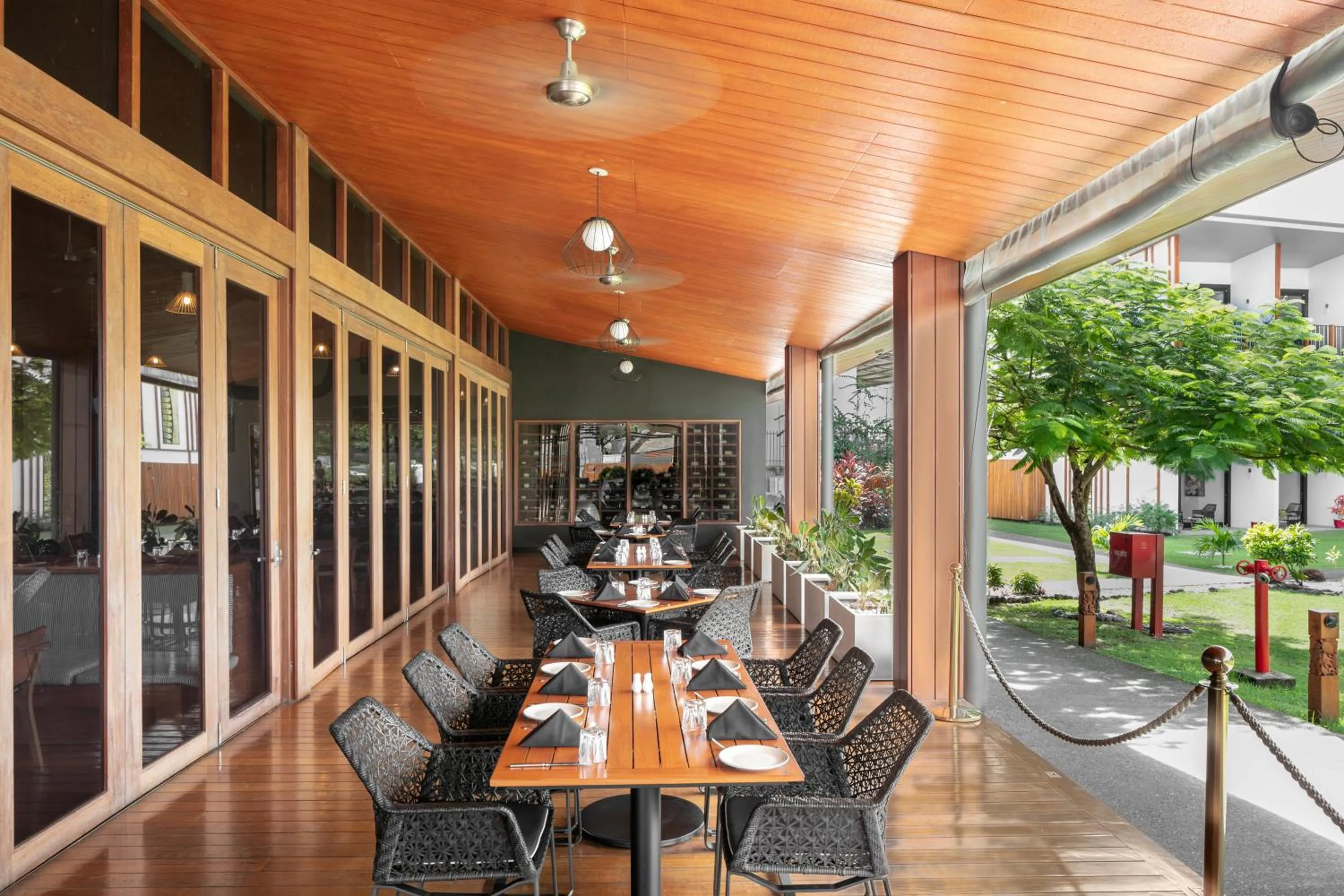 Restaurant/places to eat in Coral Sea Resort & Casino