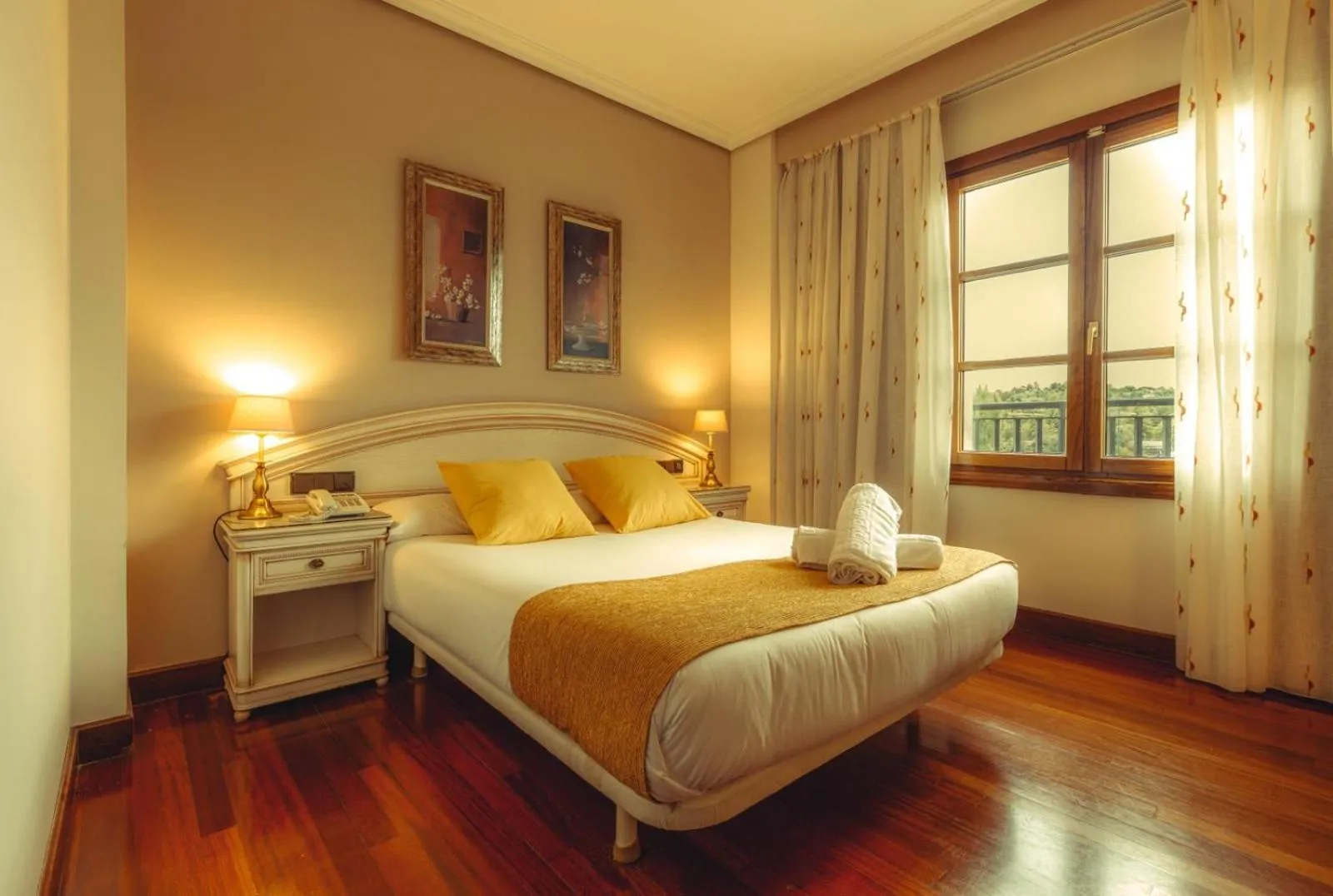 Bed in Hotel Conde Ansúrez