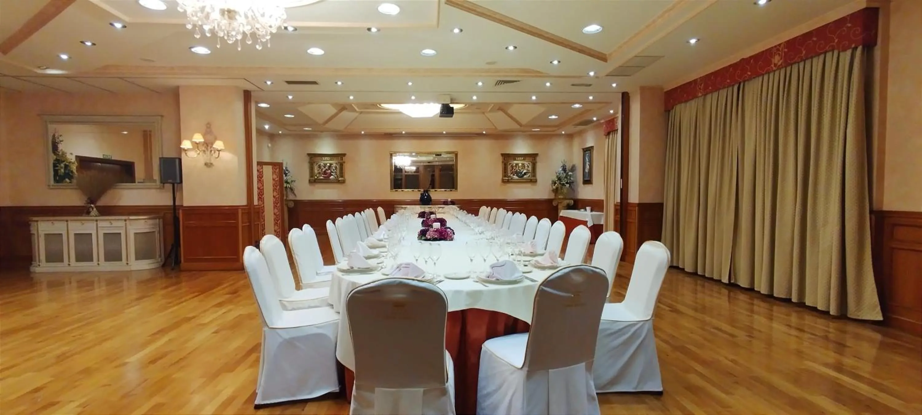 Banquet/Function facilities in Hotel Conde Ansúrez