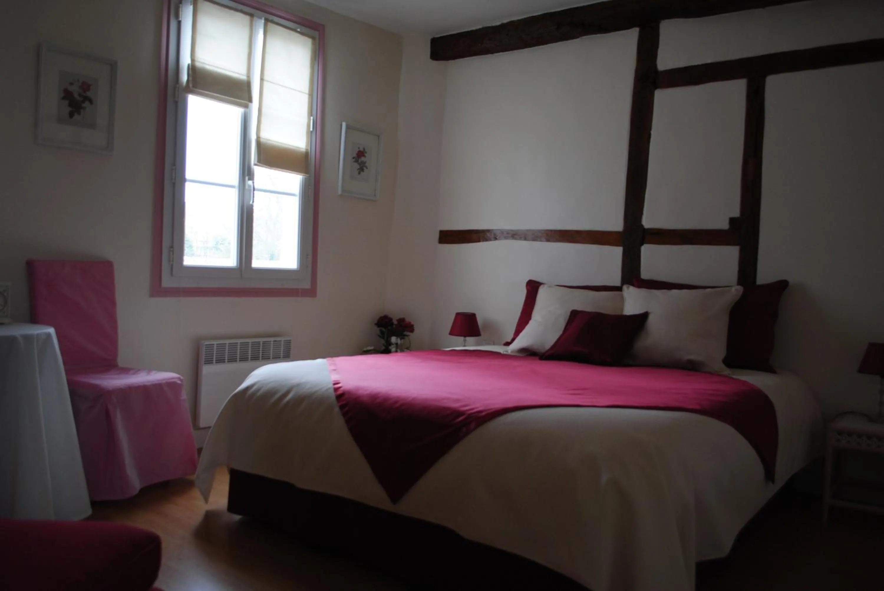 Bed in LE RELAIS DU BON'EURE