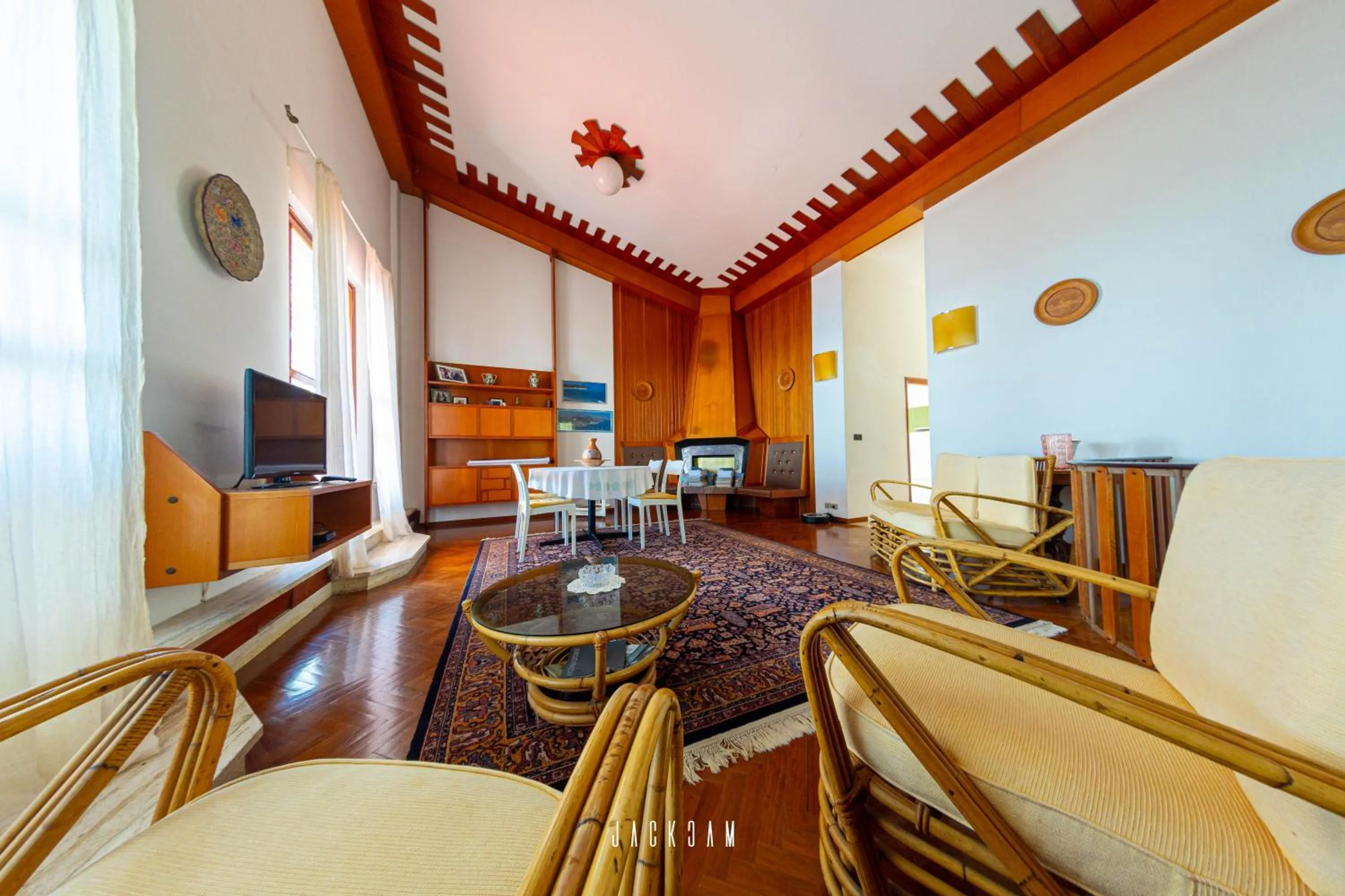 Communal lounge/ TV room in Villa Sibilla