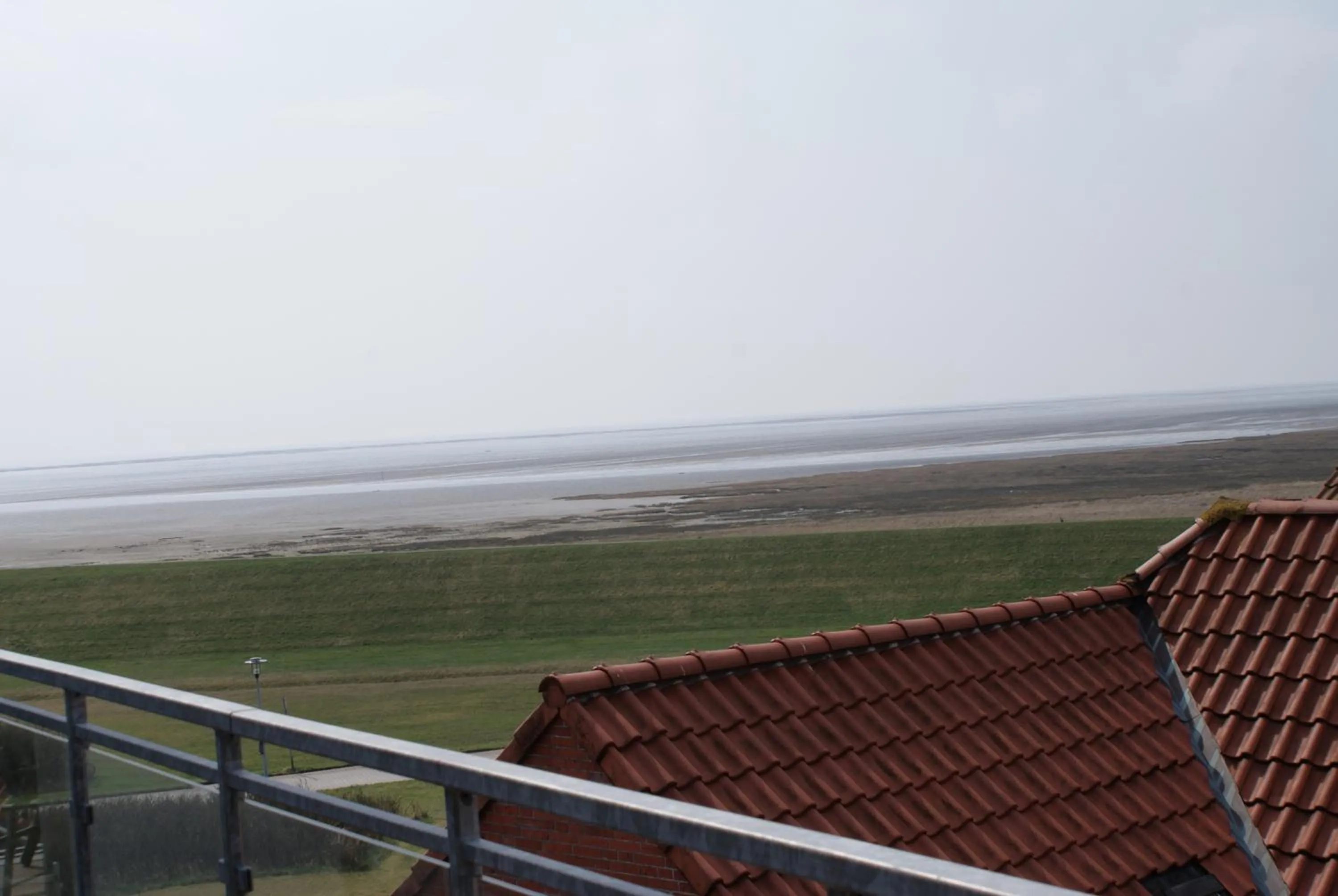Sea view in Deichhotel Rose
