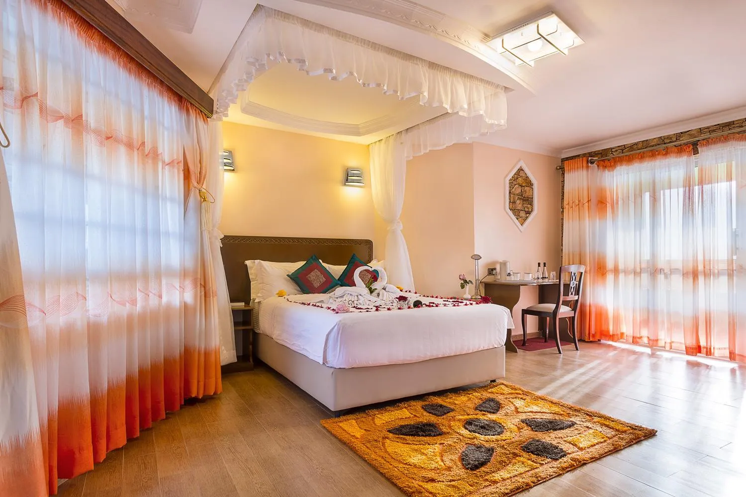 Photo of the whole room, Bed in Comfort Gardens Sweetwaters