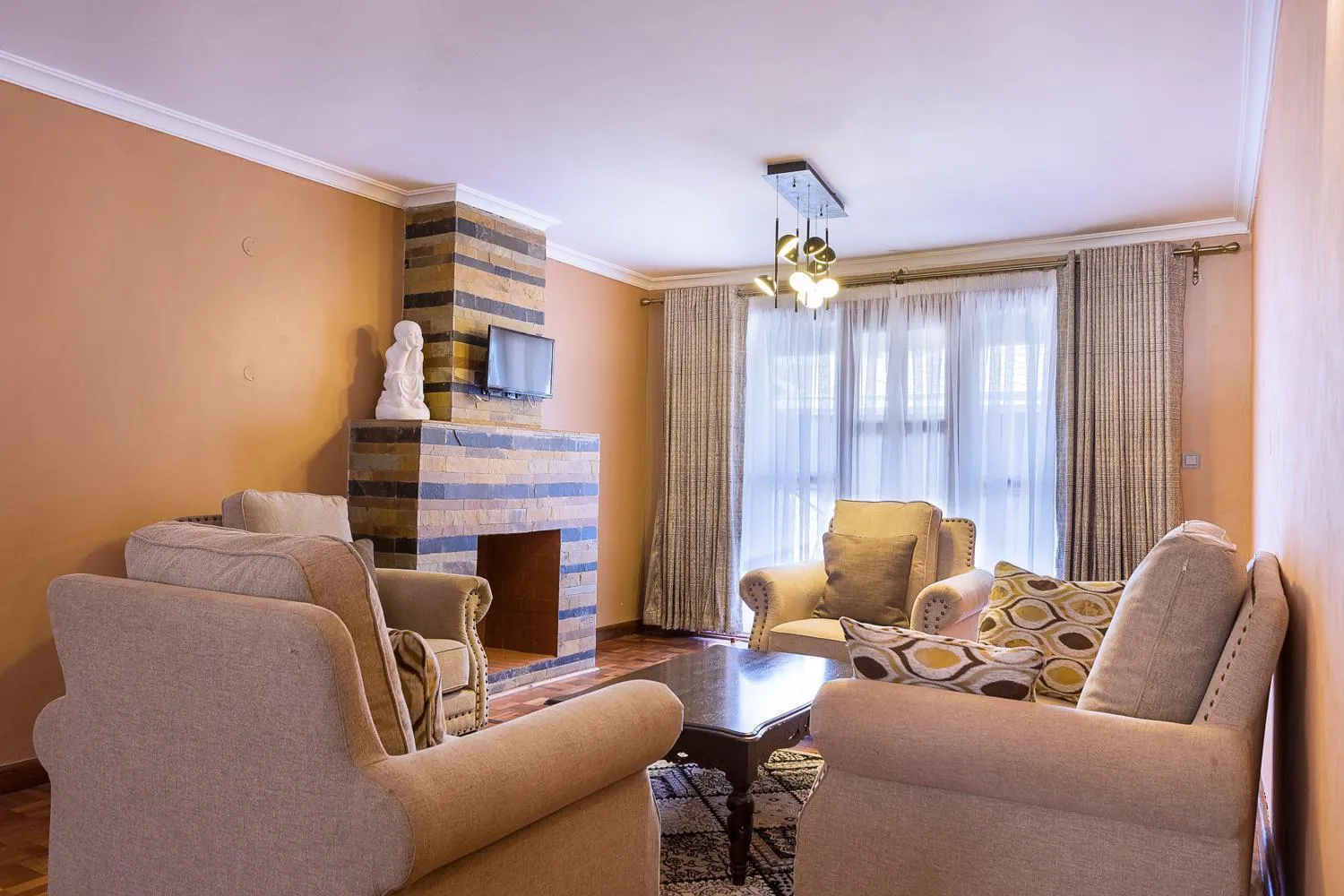 Living room in Comfort Gardens Sweetwaters