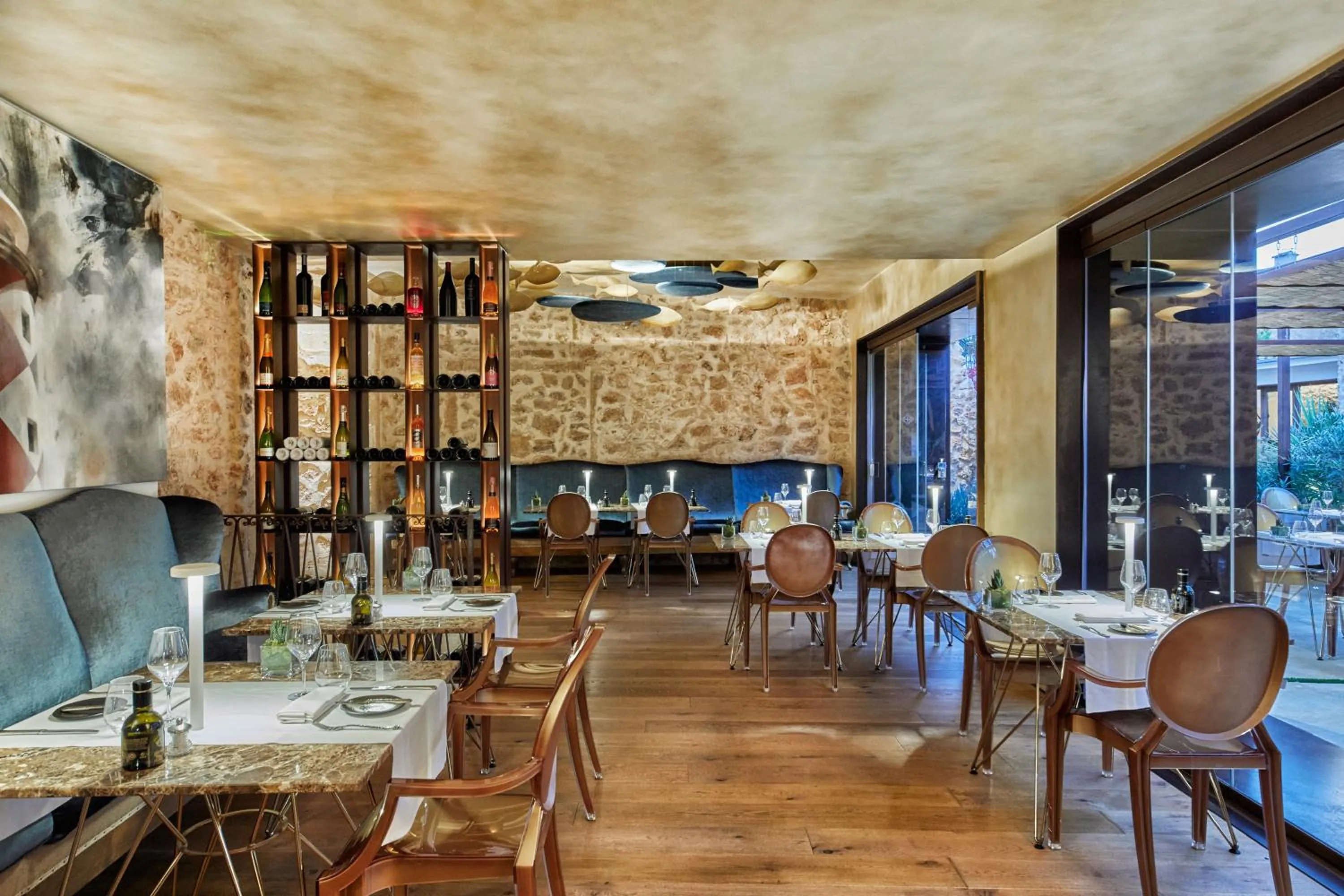 Dining area in Sa Creu Nova Petit Palais Art & Spa