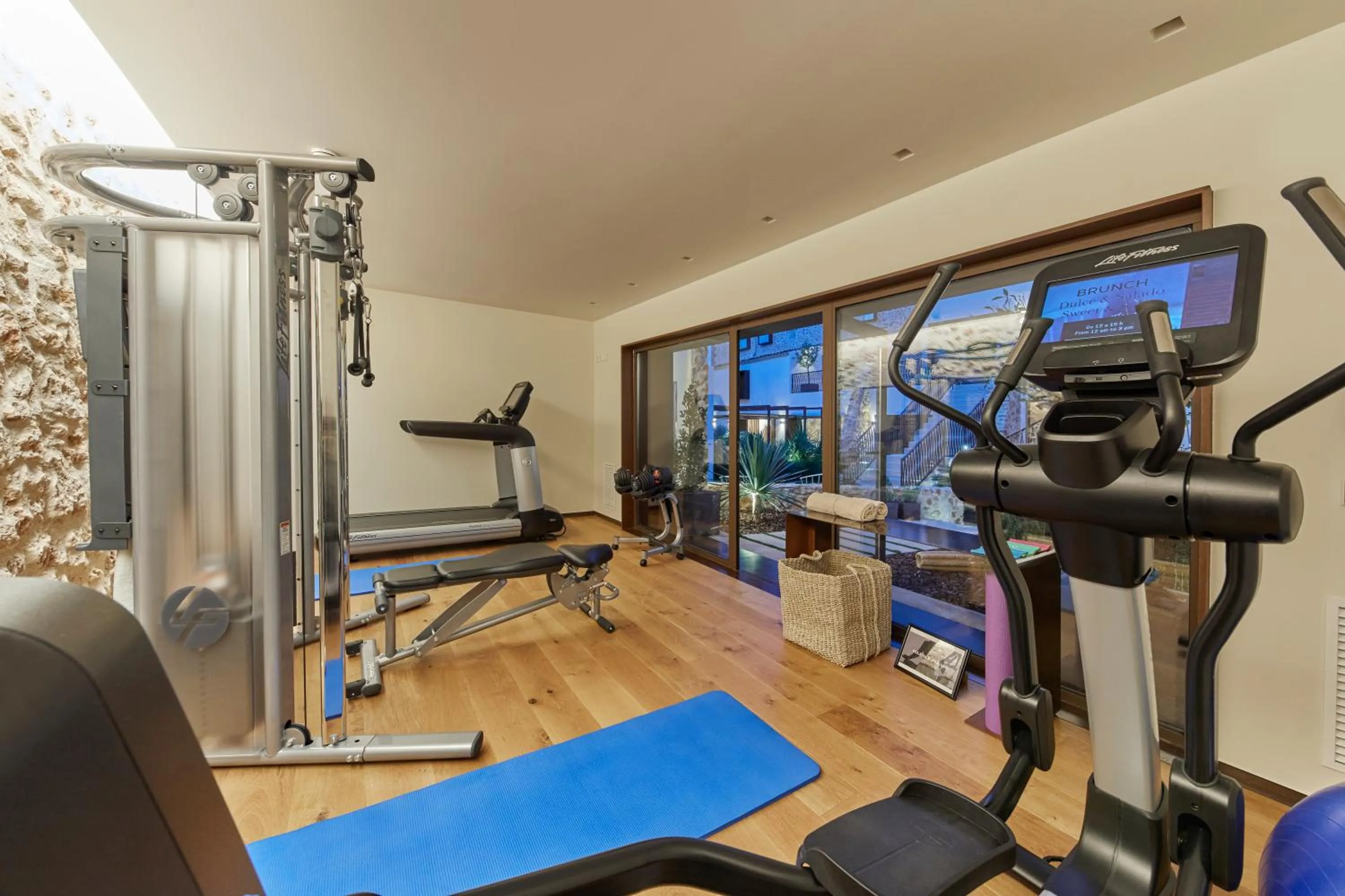 Fitness centre/facilities in Sa Creu Nova Petit Palais Art & Spa