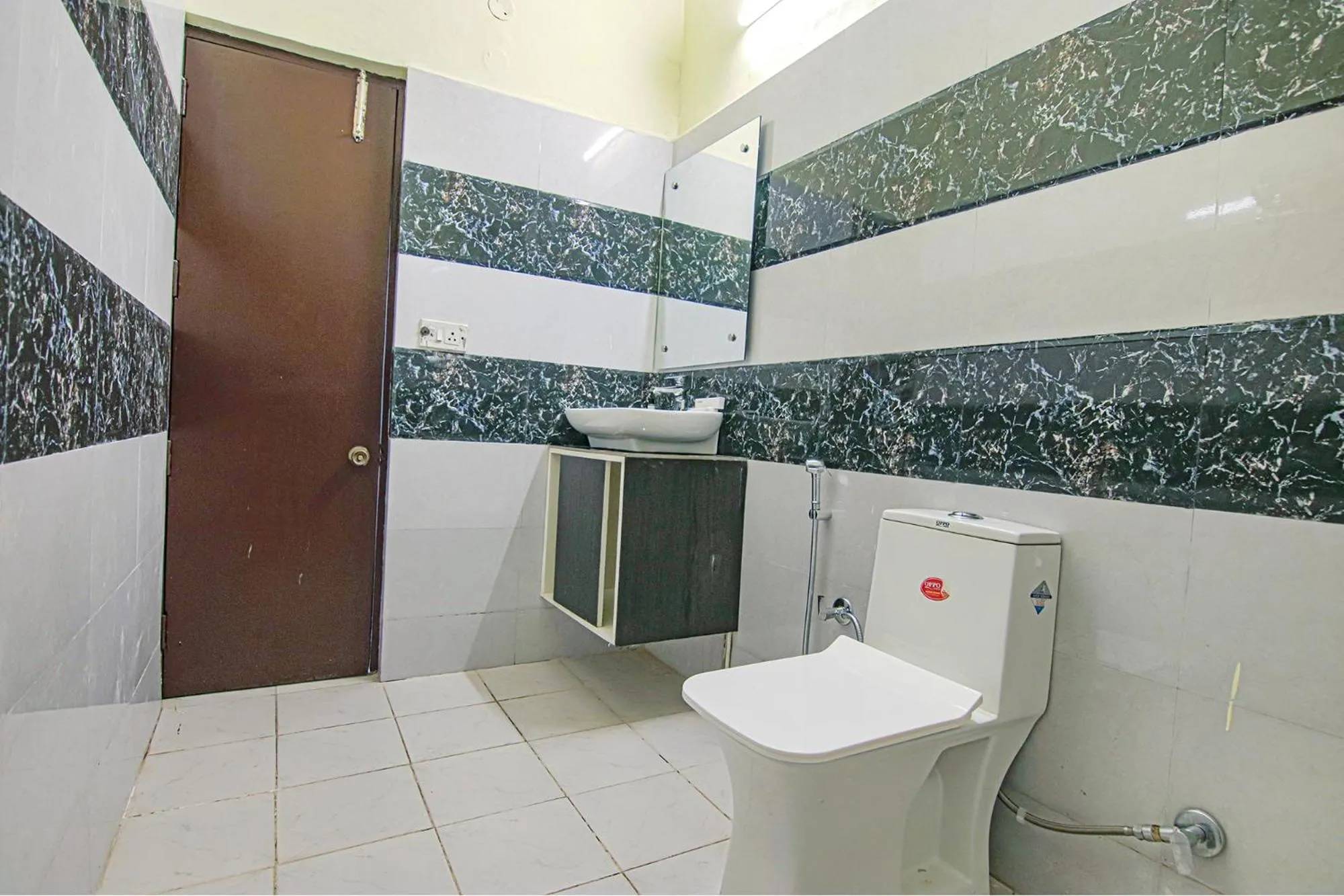 Toilet in FabHotel Town Pride