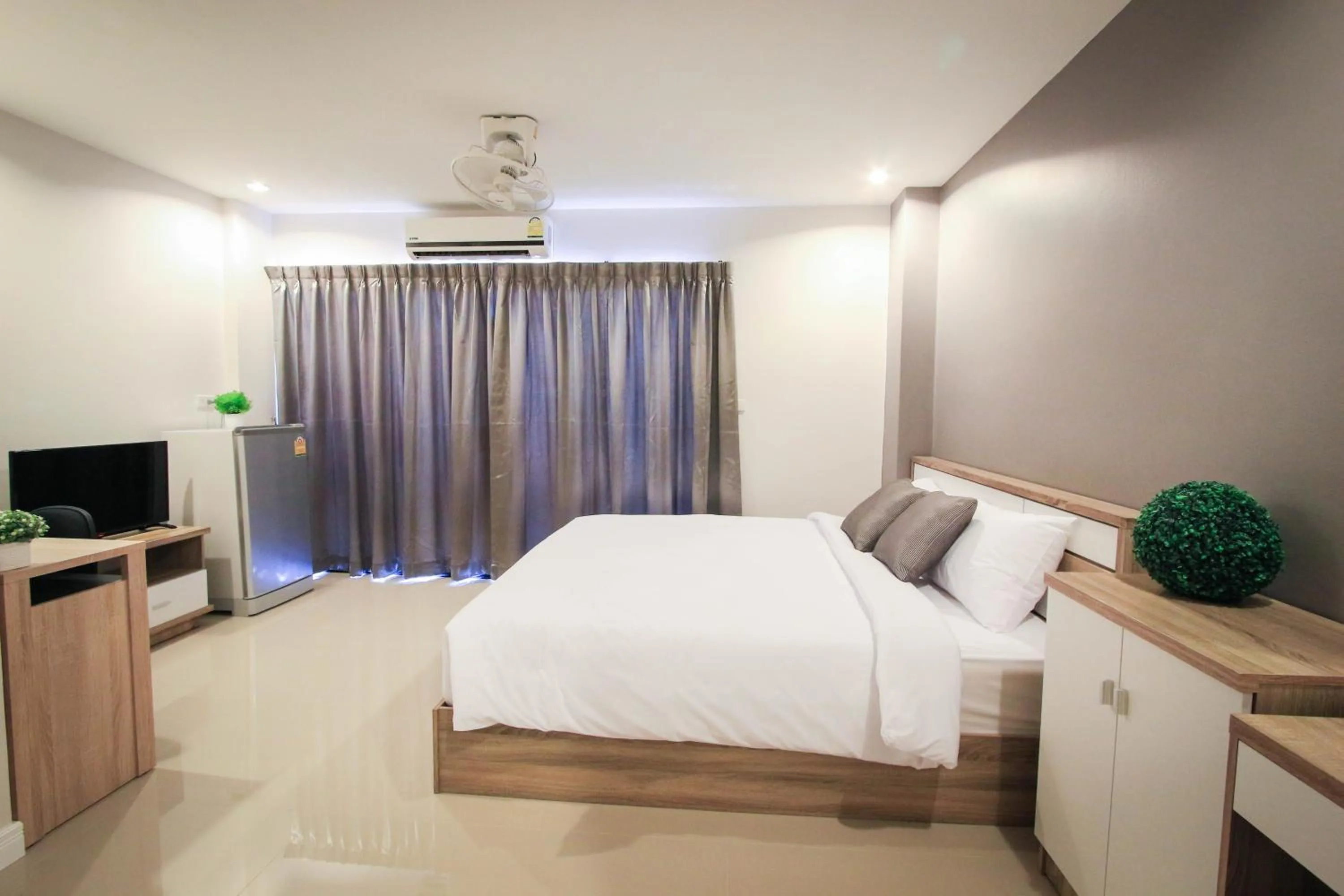 Bedroom, Bed in Vipa House Phuket - SHA Extra Plus
