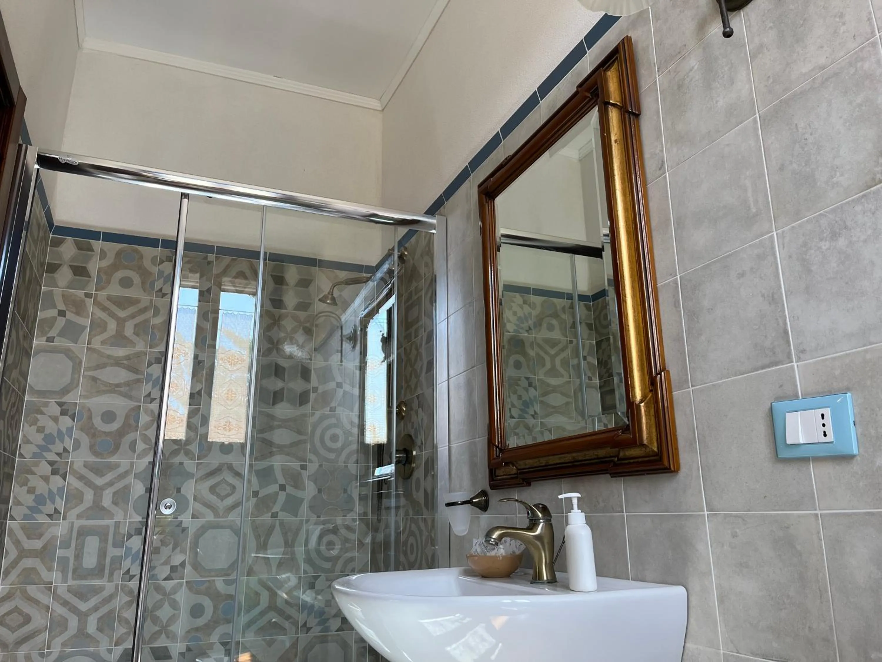 Bathroom in Masseria La Camardia