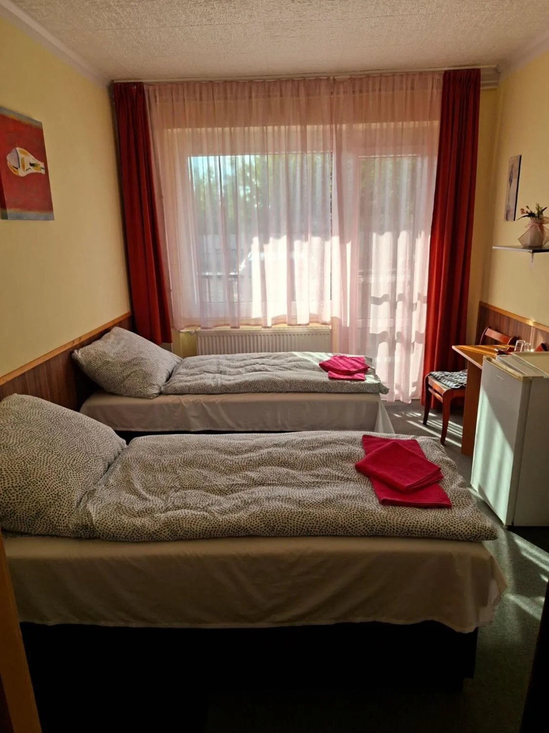 Bed in Grill Terasz Étterem és Szálláshely