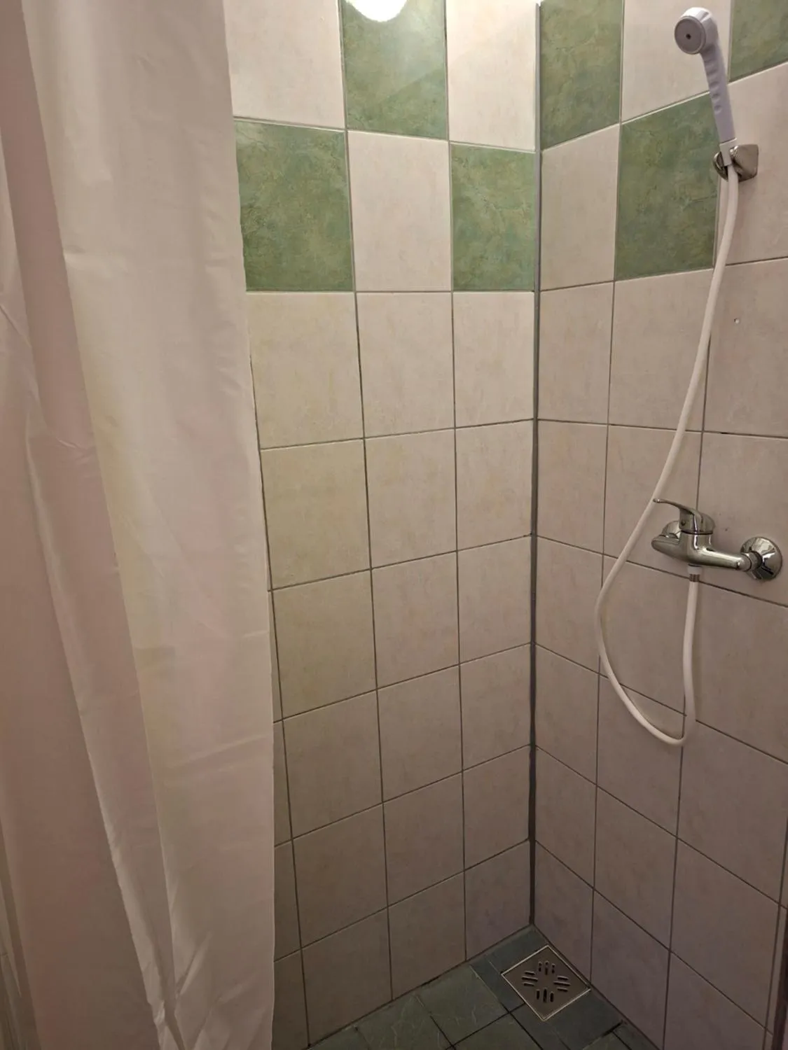 Grill Terasz Étterem és Szálláshely