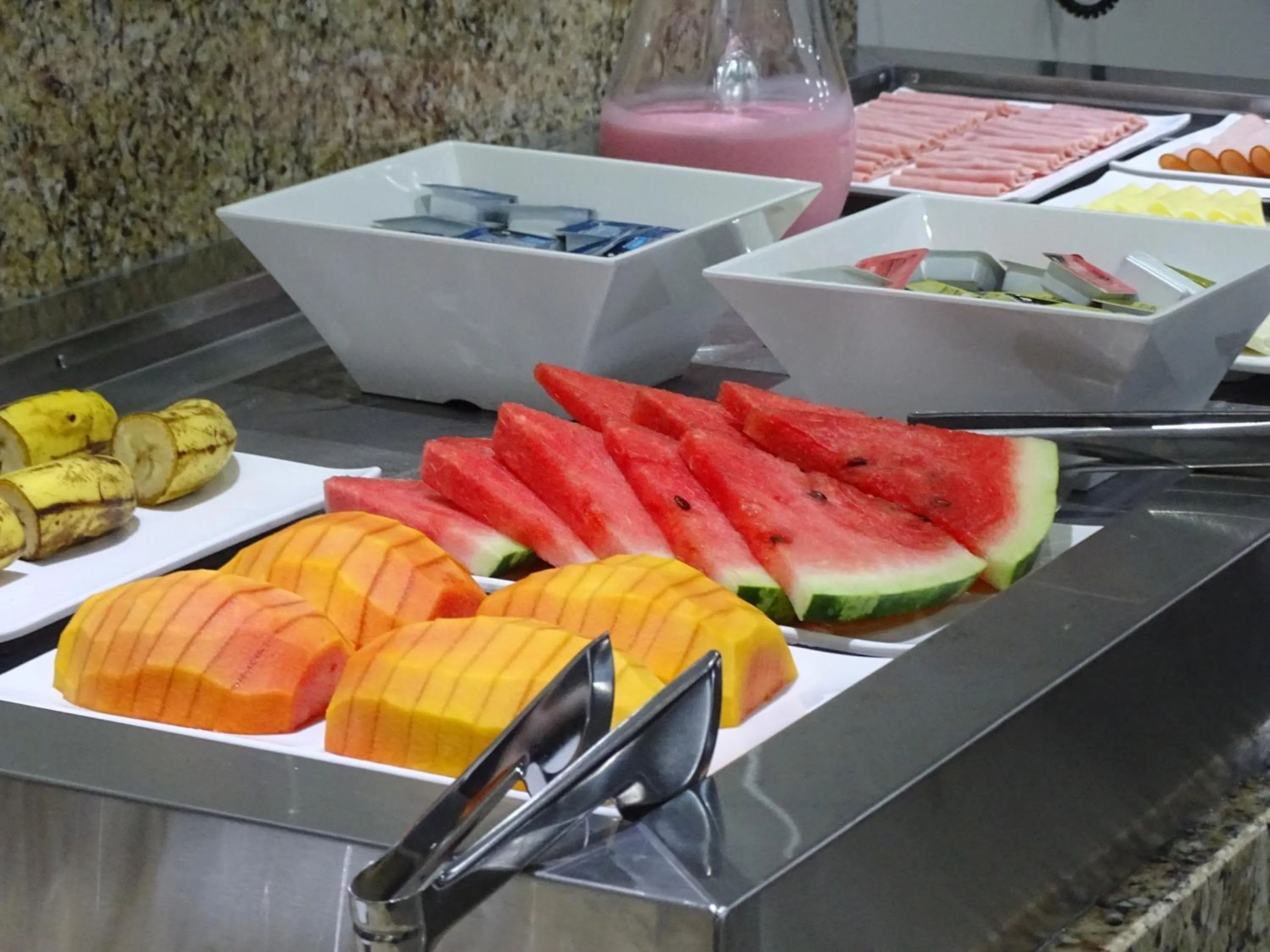 Food and drinks in BITTI HOTEL Aracruz by Samba