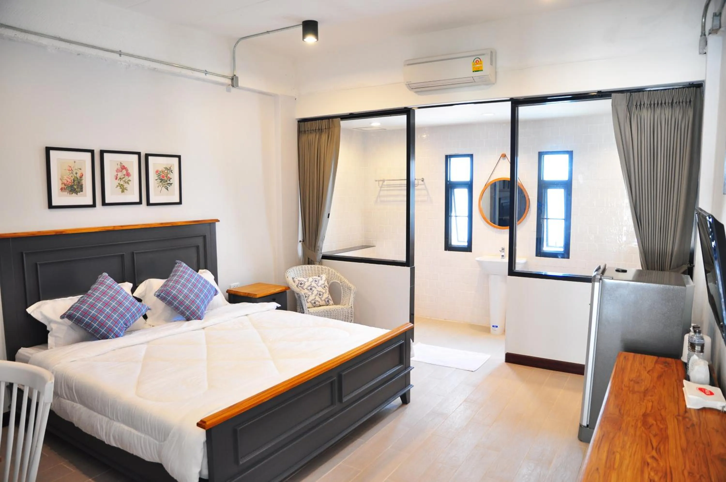 Bedroom, Bed in C Room "Chomchan" at Airport