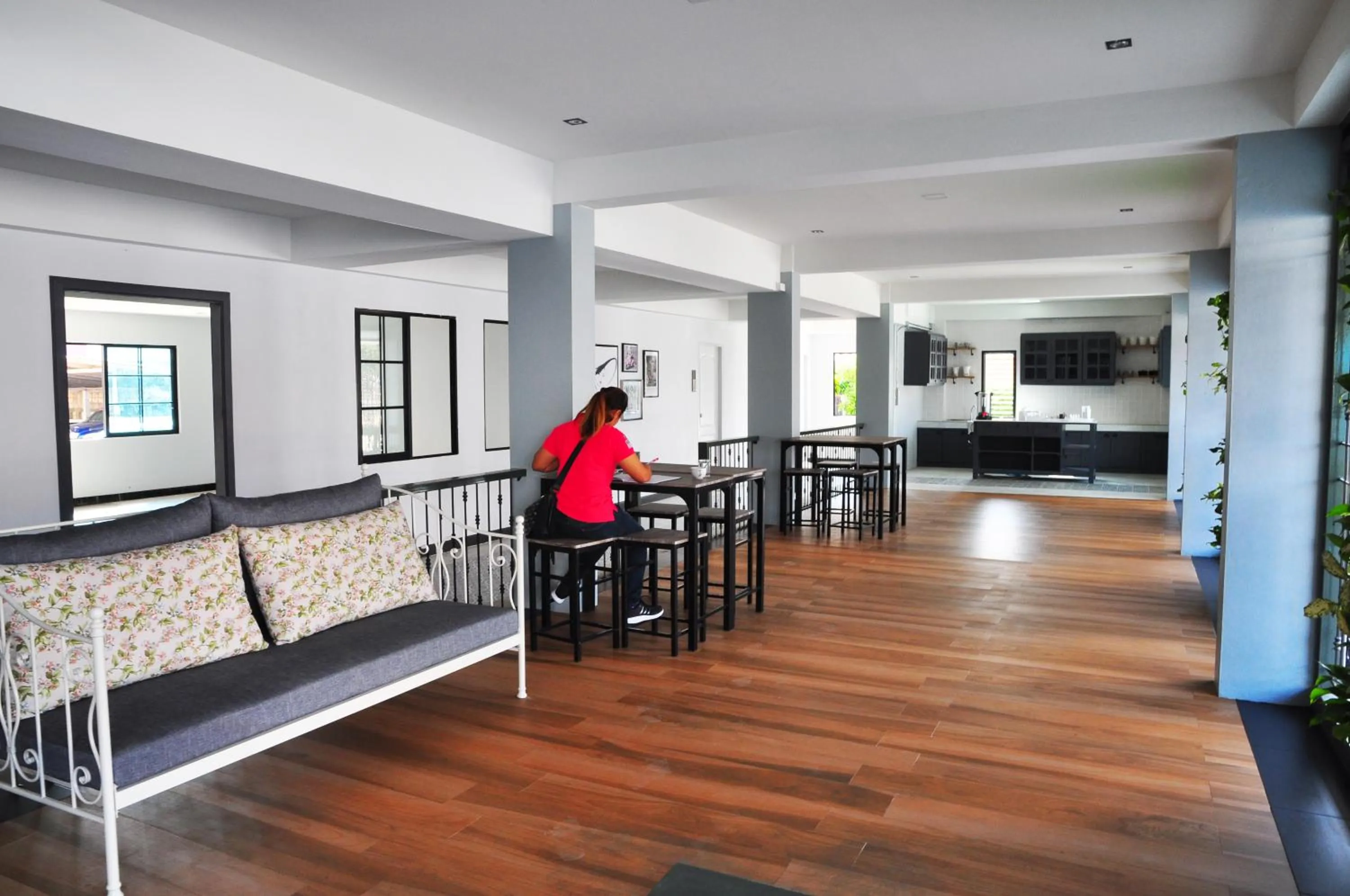 Restaurant/places to eat in C Room "Chomchan" at Airport