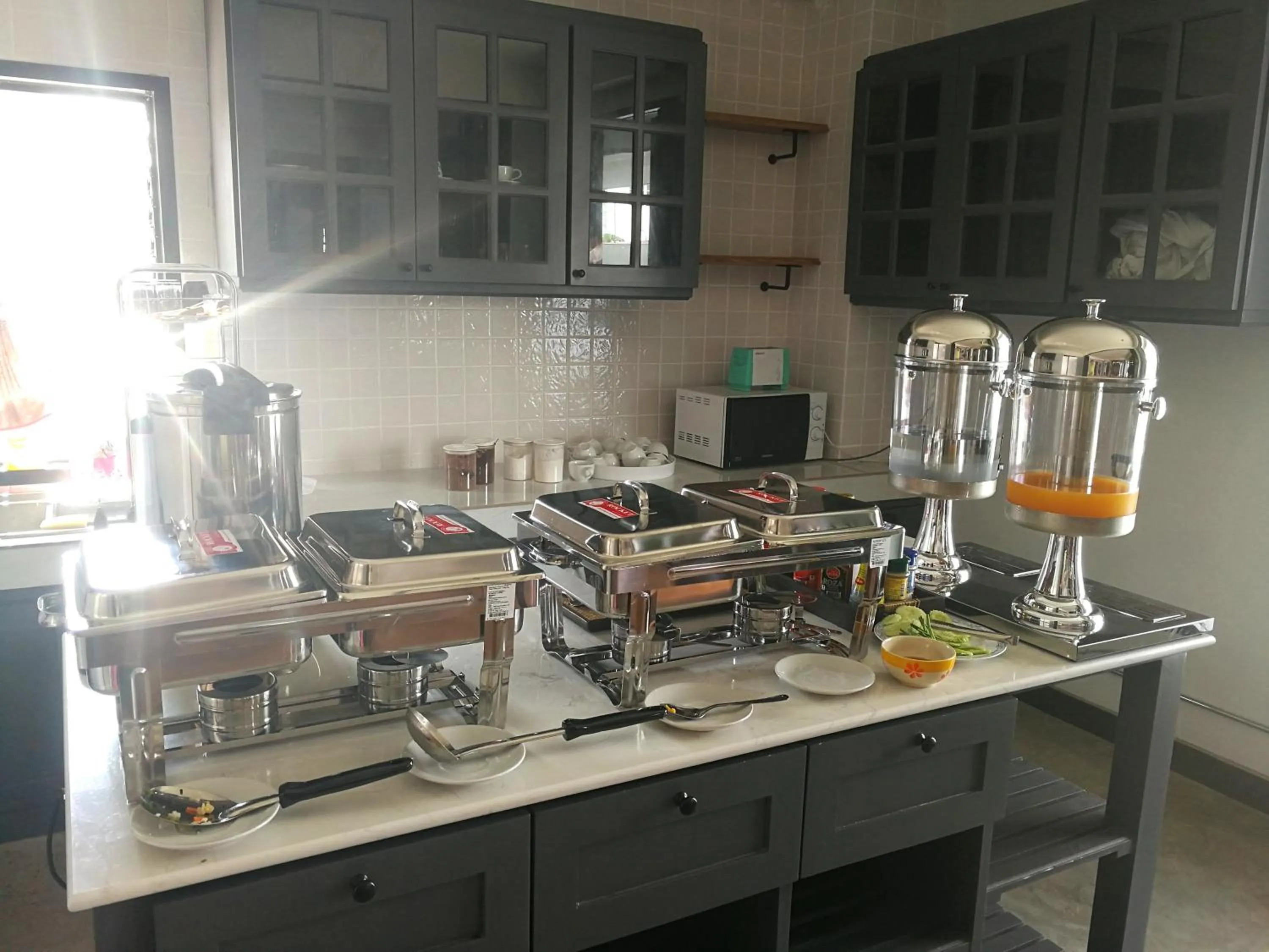 Breakfast in C Room "Chomchan" at Airport