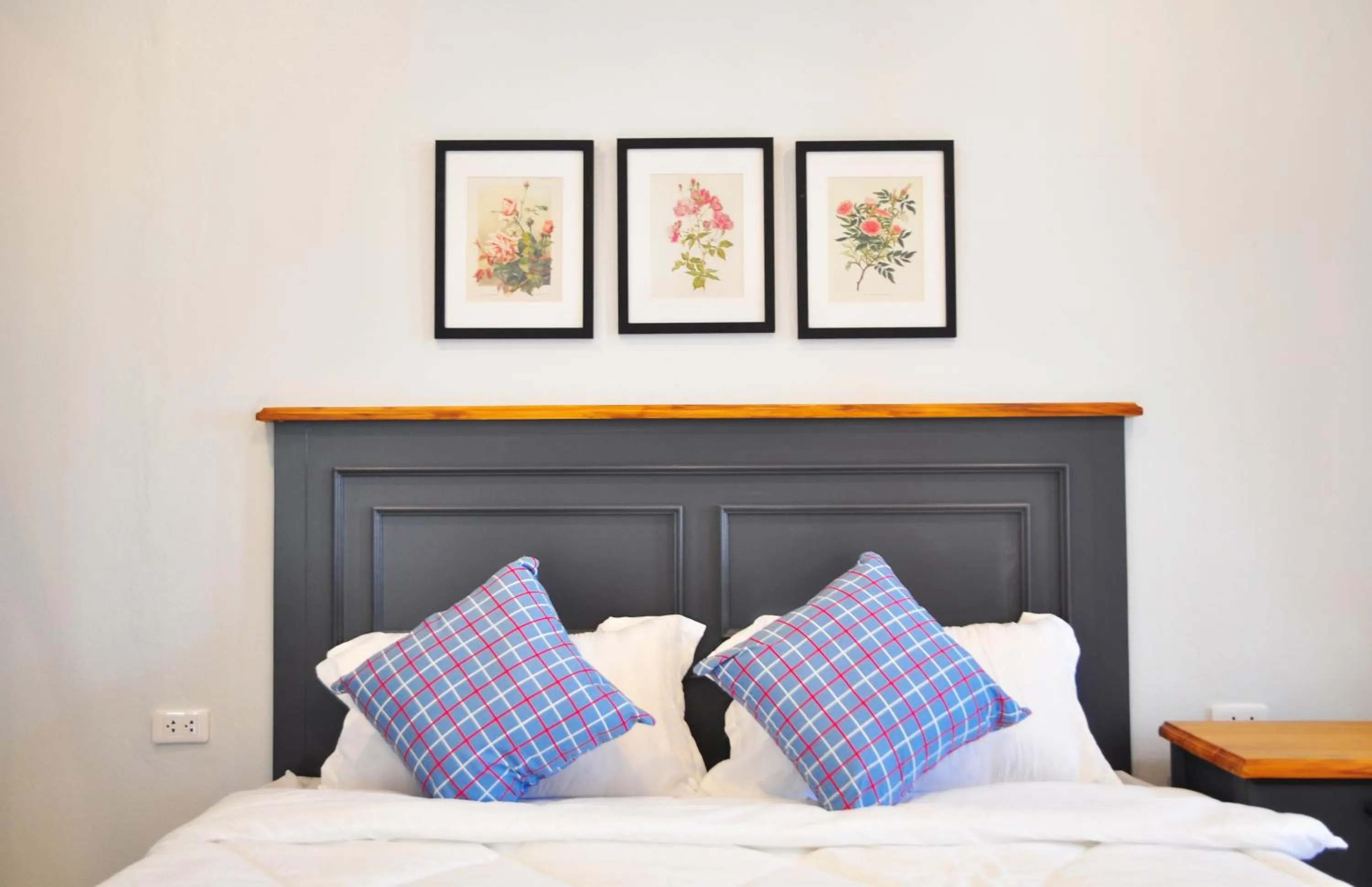 Bedroom, Bed in C Room "Chomchan" at Airport