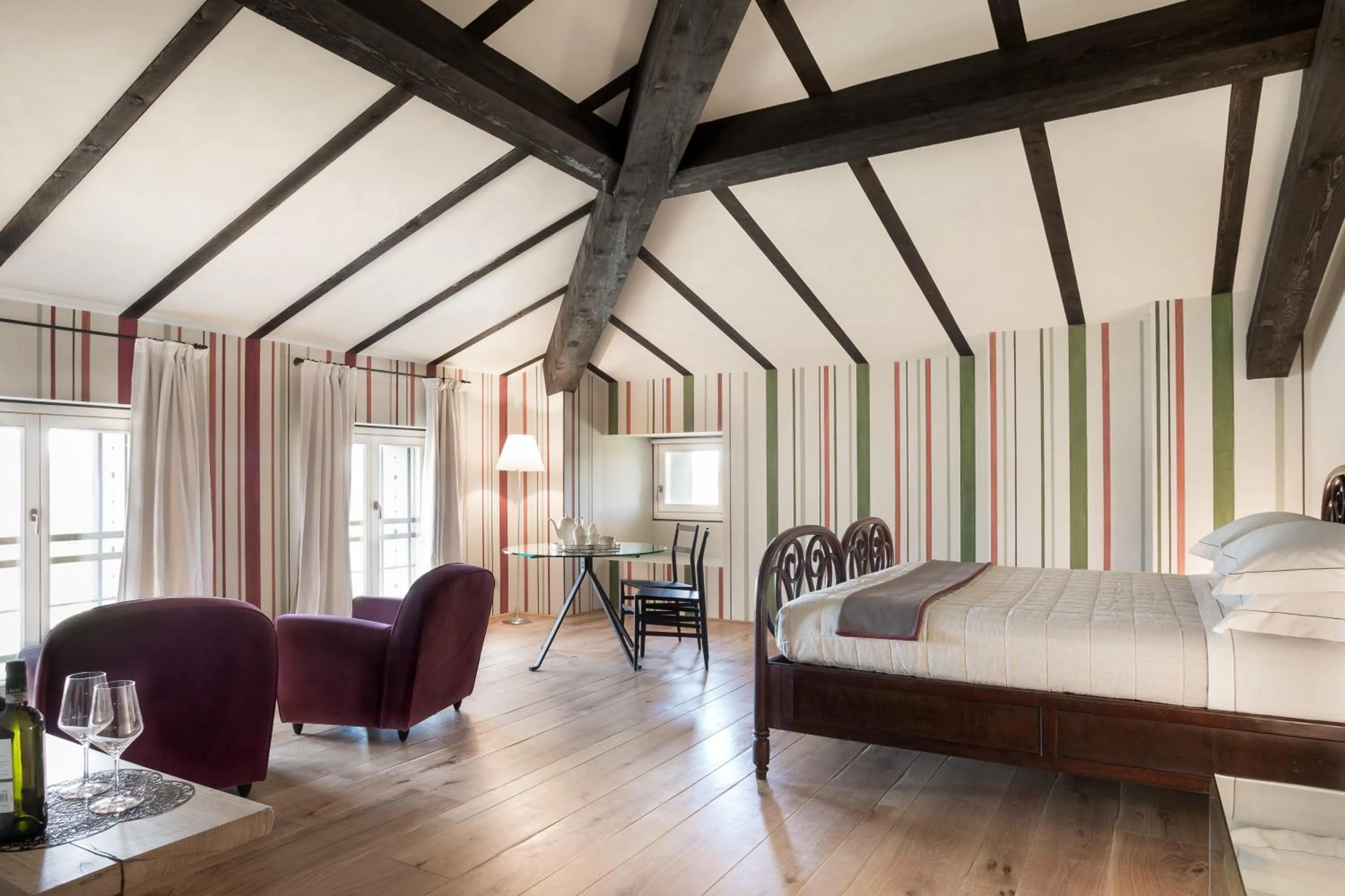 Living room, Bed in Locanda La Raia