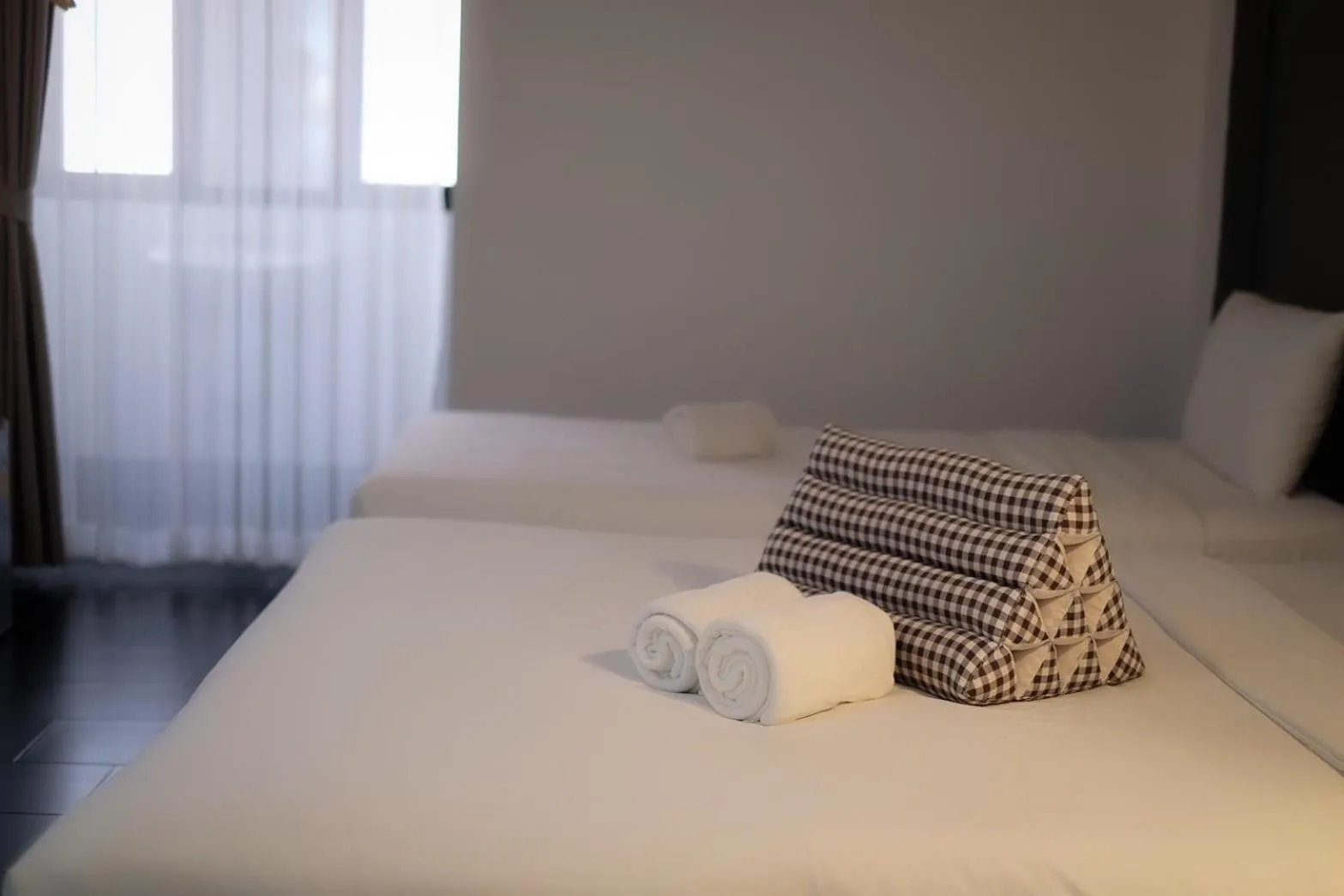 Photo of the whole room, Bed in Shane Hotel