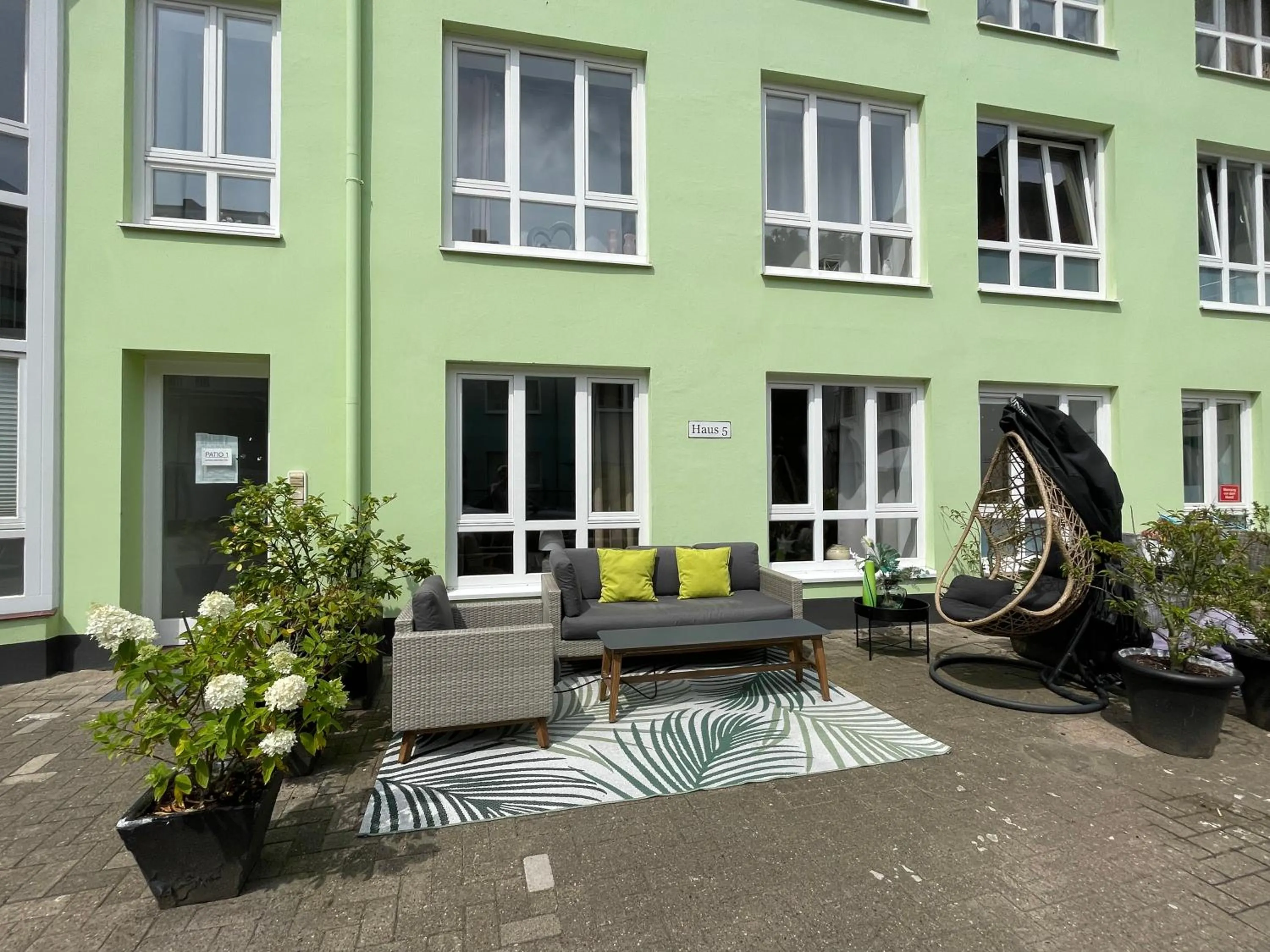 Patio 1
