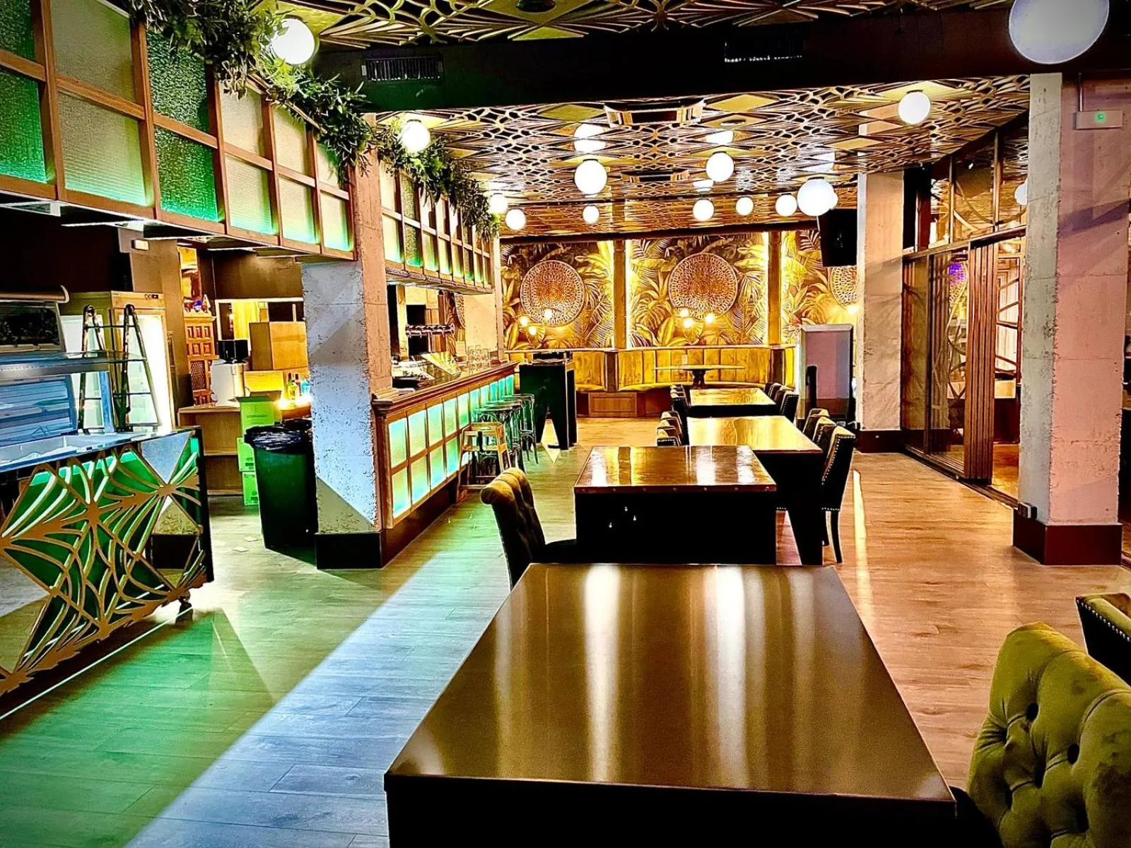 Restaurant/places to eat in Hotel Confort BRASEROS