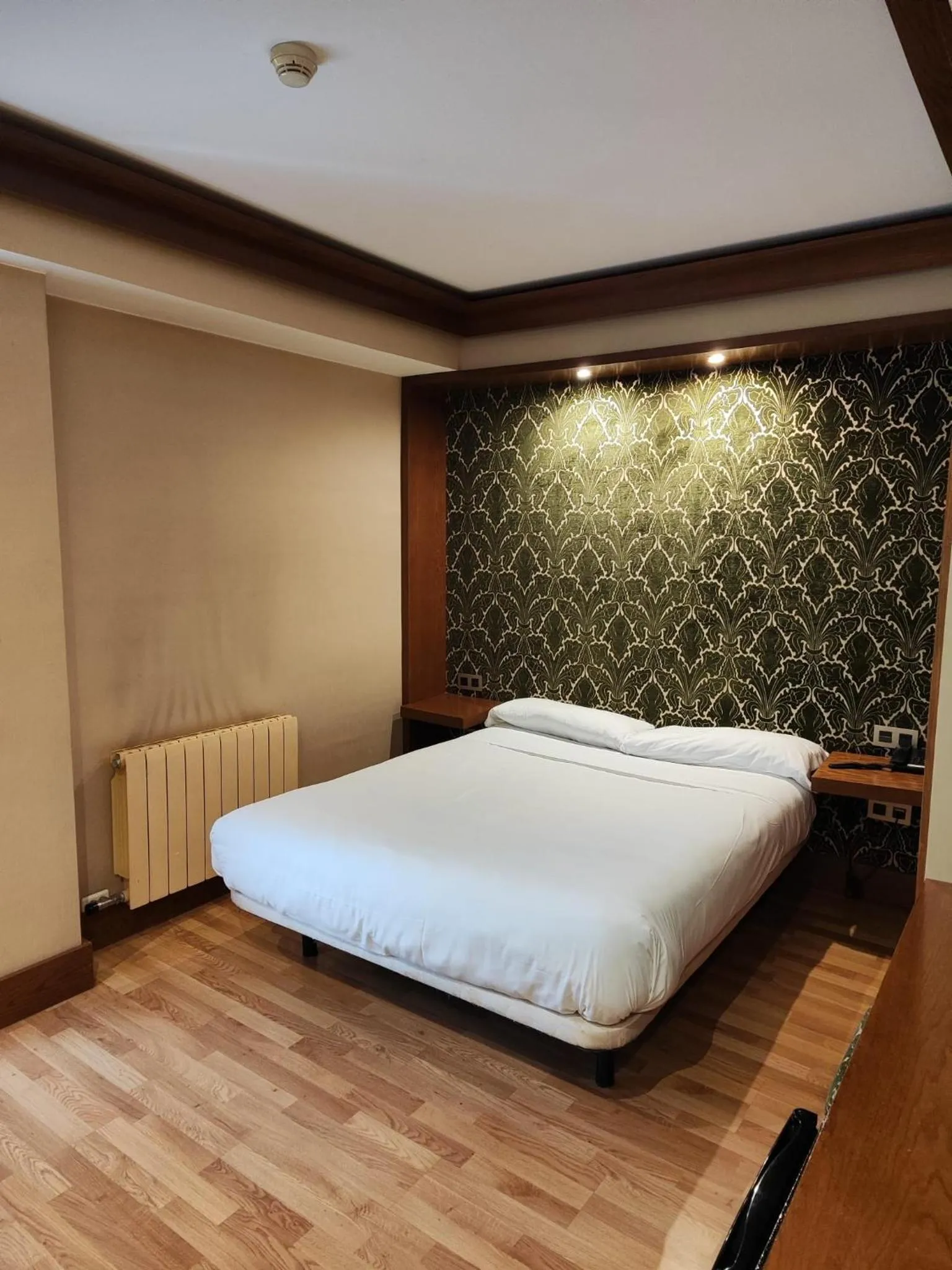 Bed in Hotel Confort BRASEROS