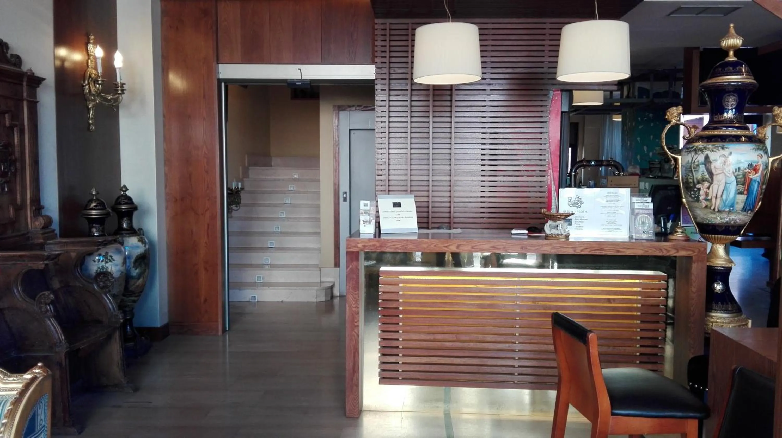 Lobby or reception in Hotel Confort BRASEROS