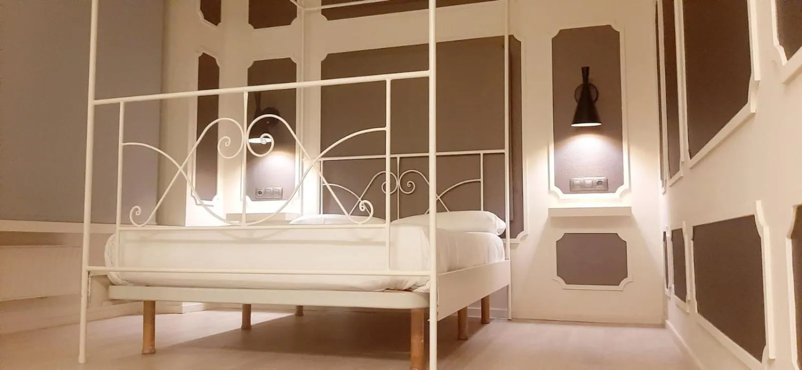 Hot Tub, Bed in Hotel Confort BRASEROS