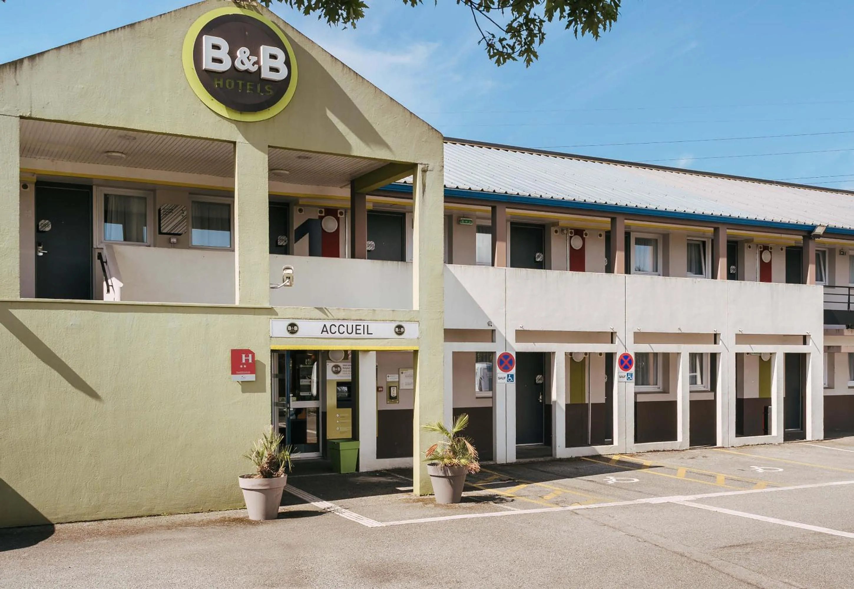 Property building in B&B HOTEL Lorient Lanester