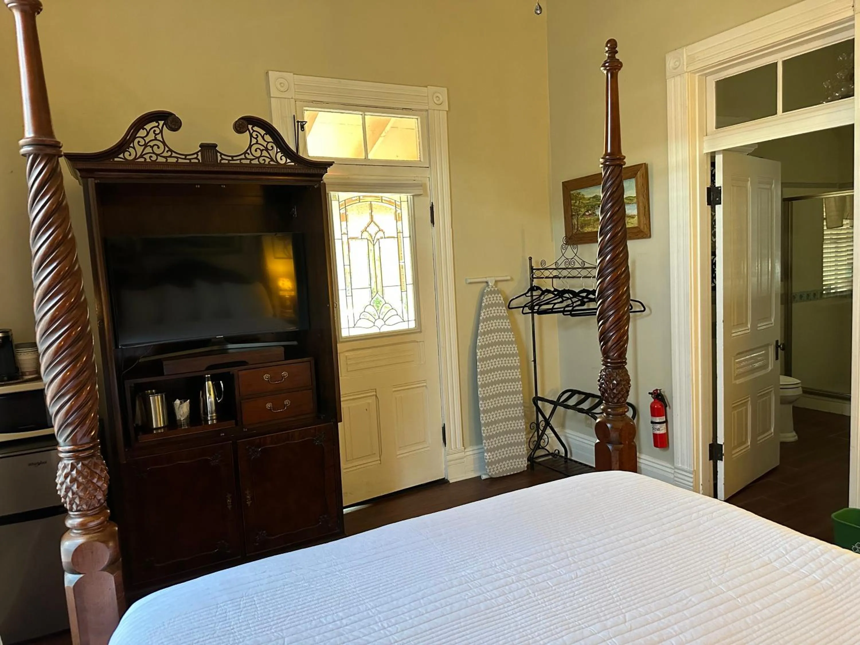 Bedroom, Bed in El Amador Inn Downtown Tucson