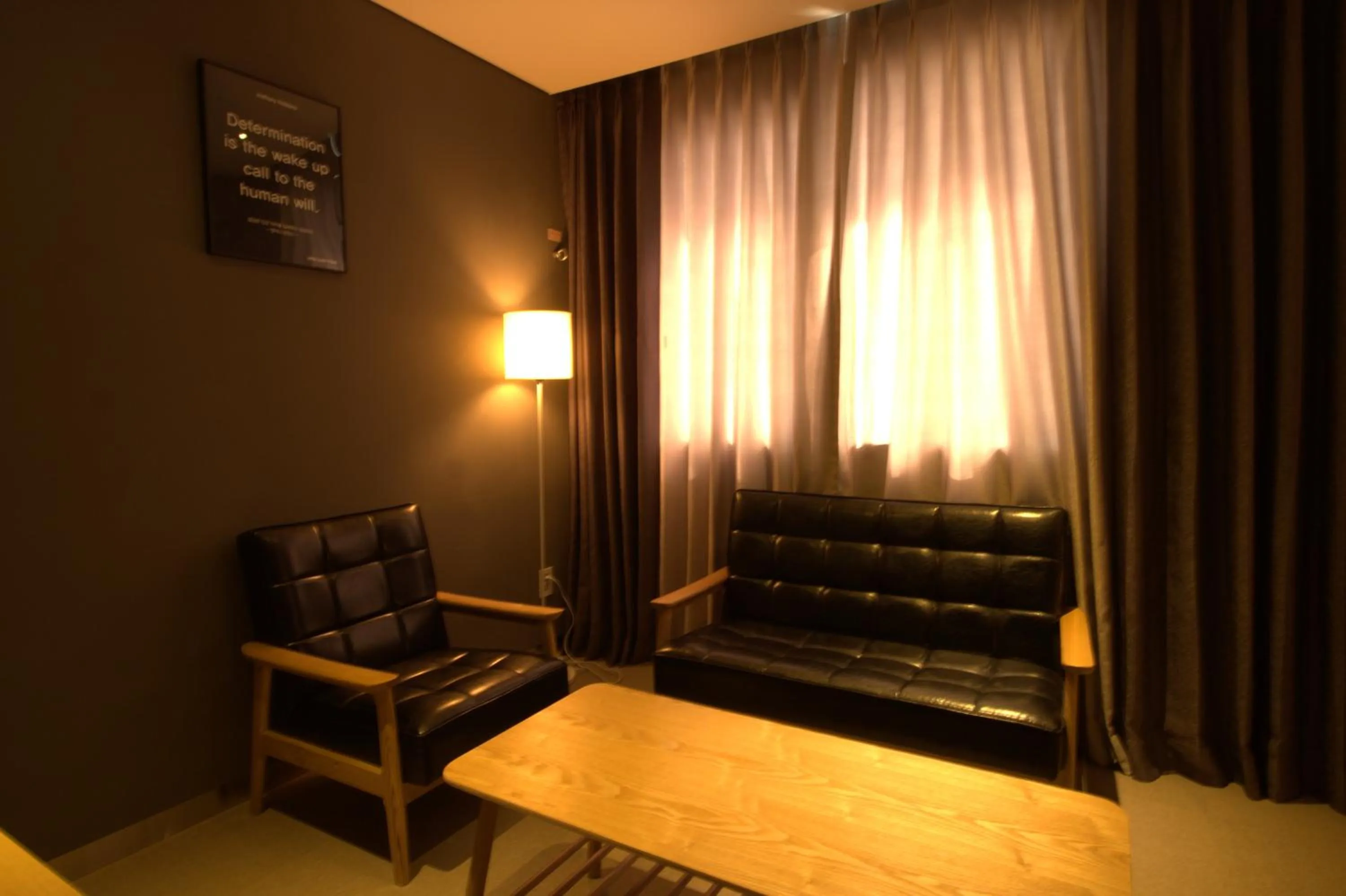 Living room in Vella Suite Hotel