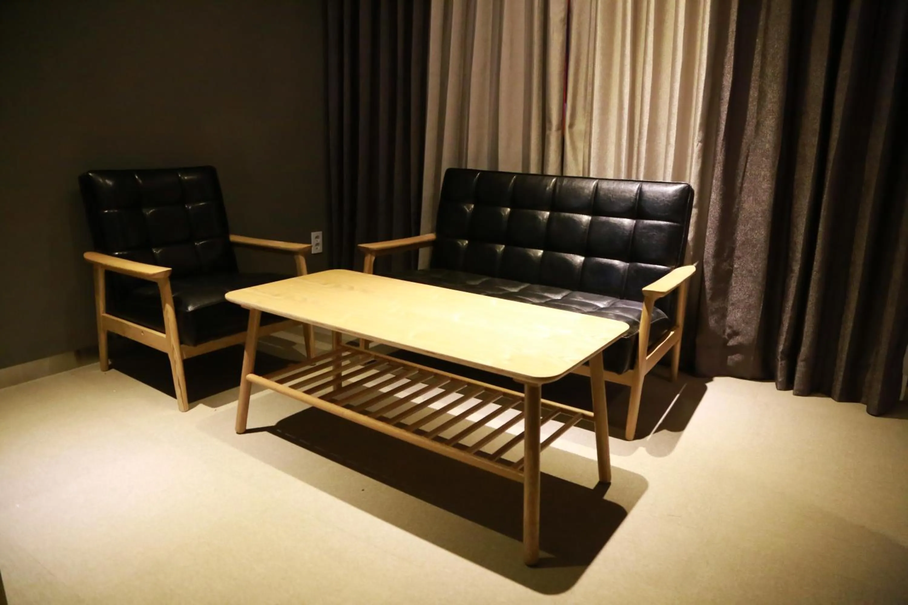 Seating area in Vella Suite Hotel