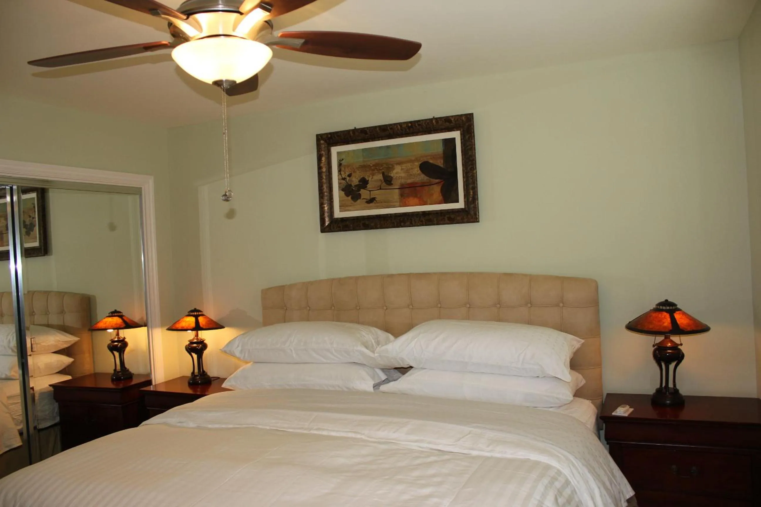 Bed in The Beach Palms Carlsbad