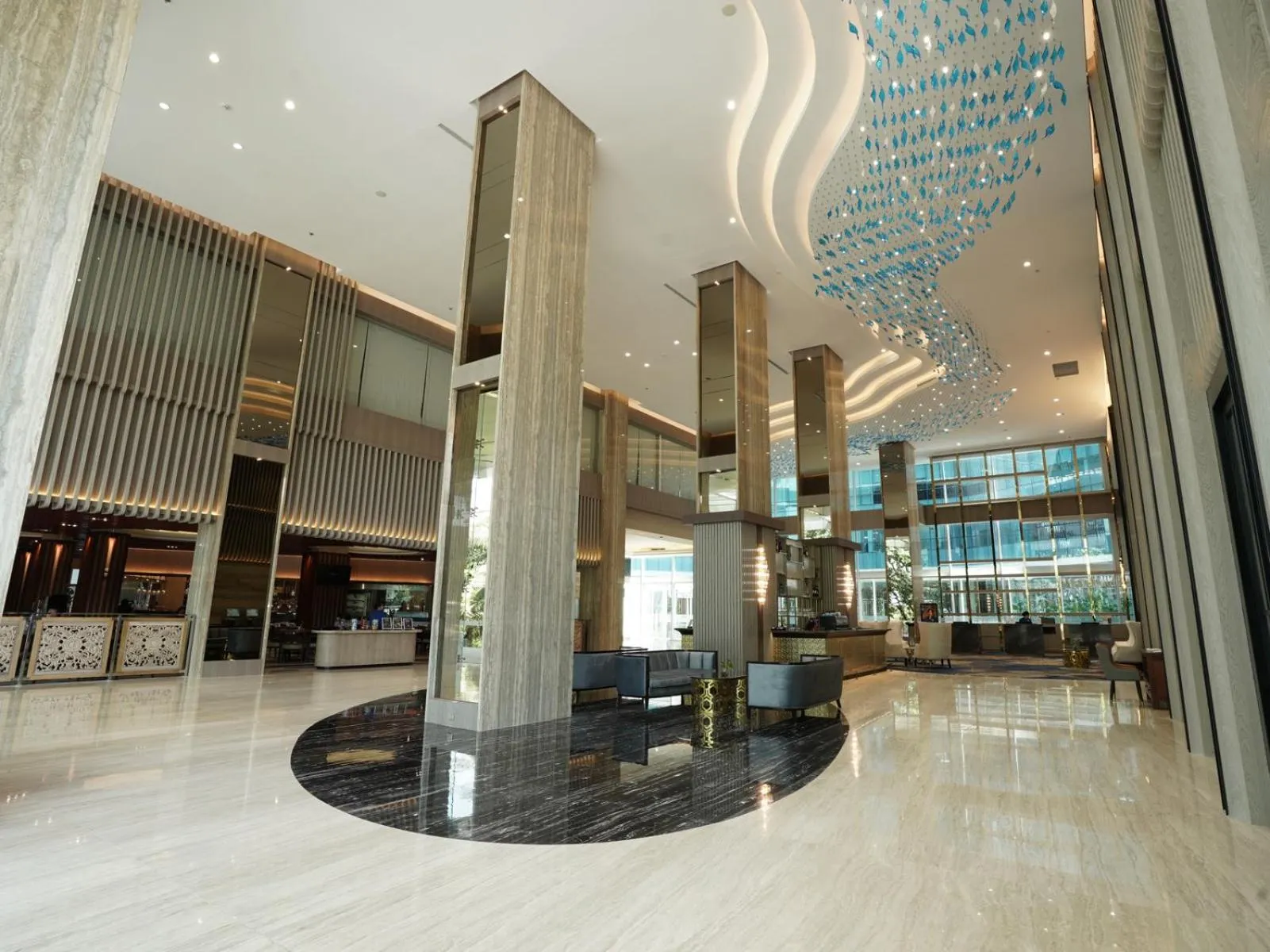 Lobby or reception in Wyndham Panbil Batam